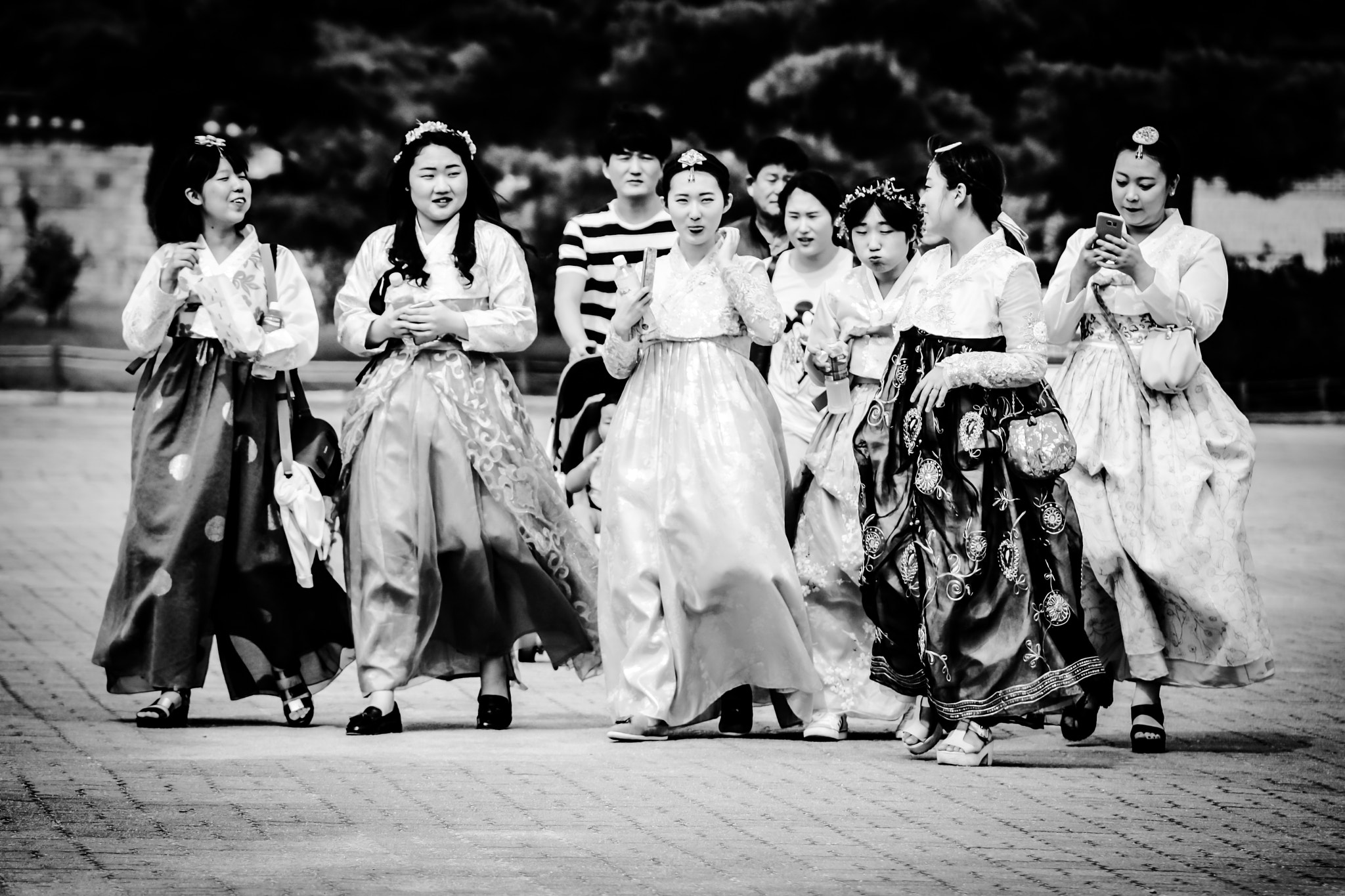 Canon EOS 750D (EOS Rebel T6i / EOS Kiss X8i) + EF75-300mm f/4-5.6 sample photo. A day with your friends. photography