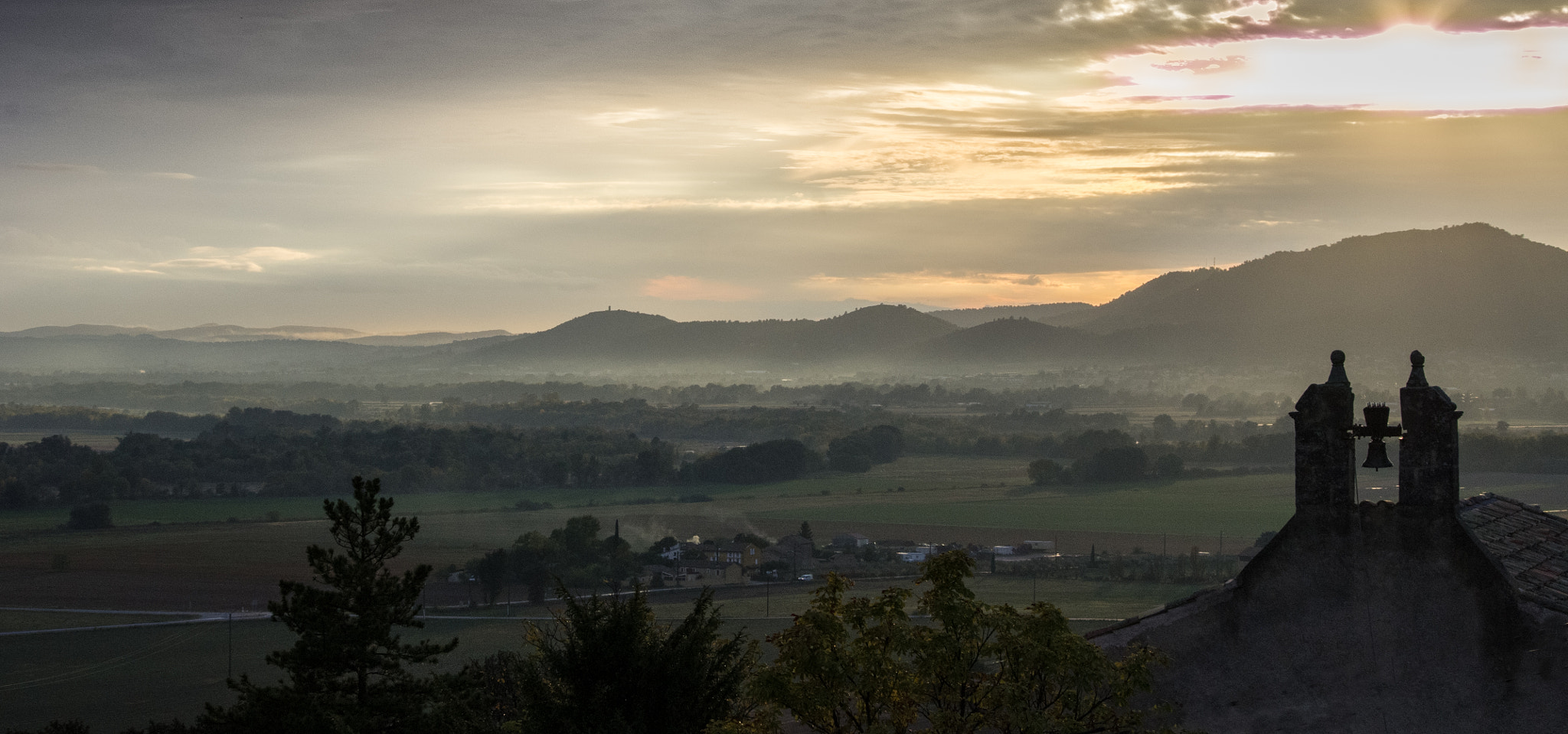 Pentax smc DA 55-300mm F4.0-5.8 ED sample photo. Sunset oraison photography