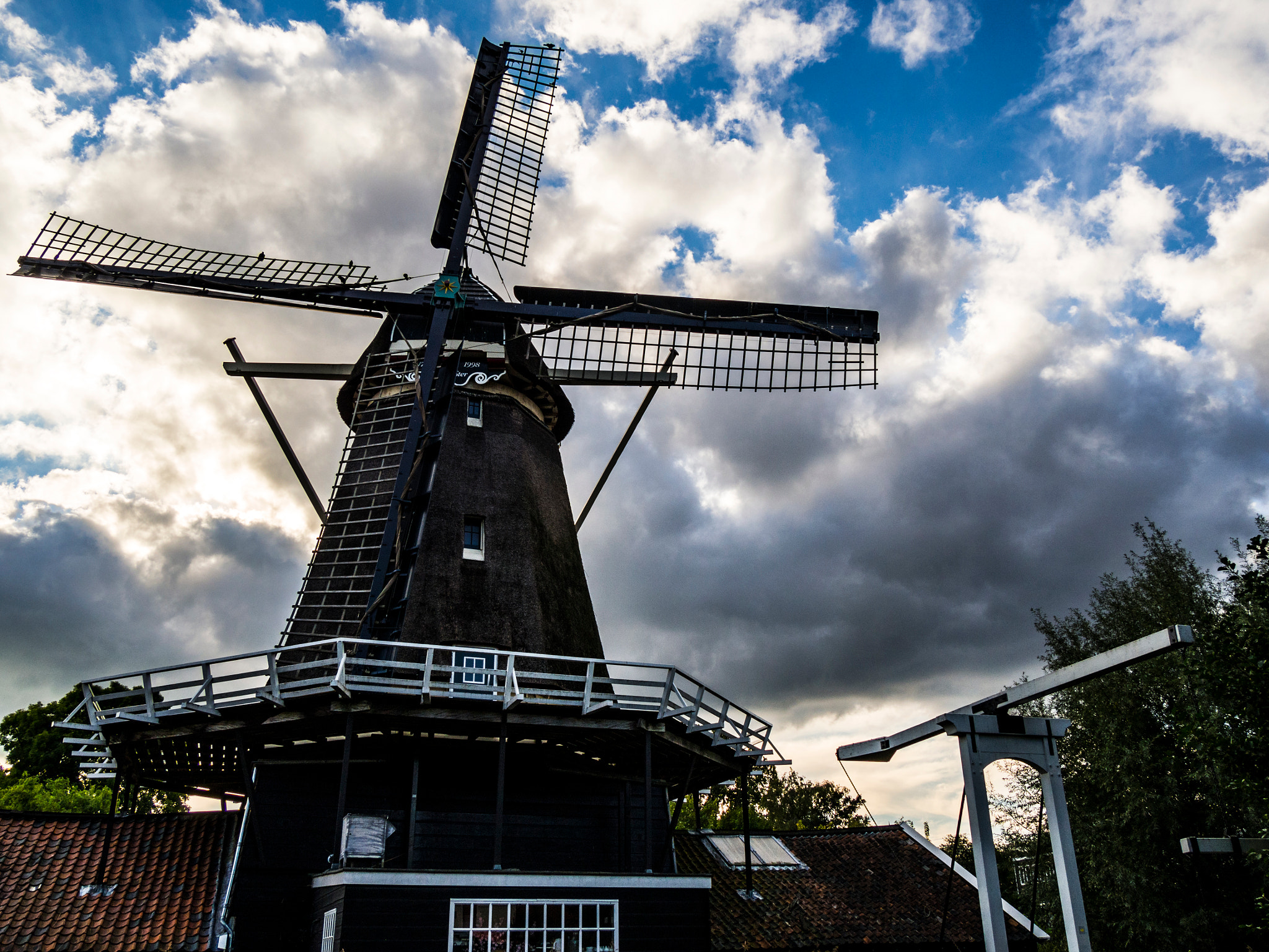 Olympus OM-D E-M10 sample photo. Utrecht windmill photography
