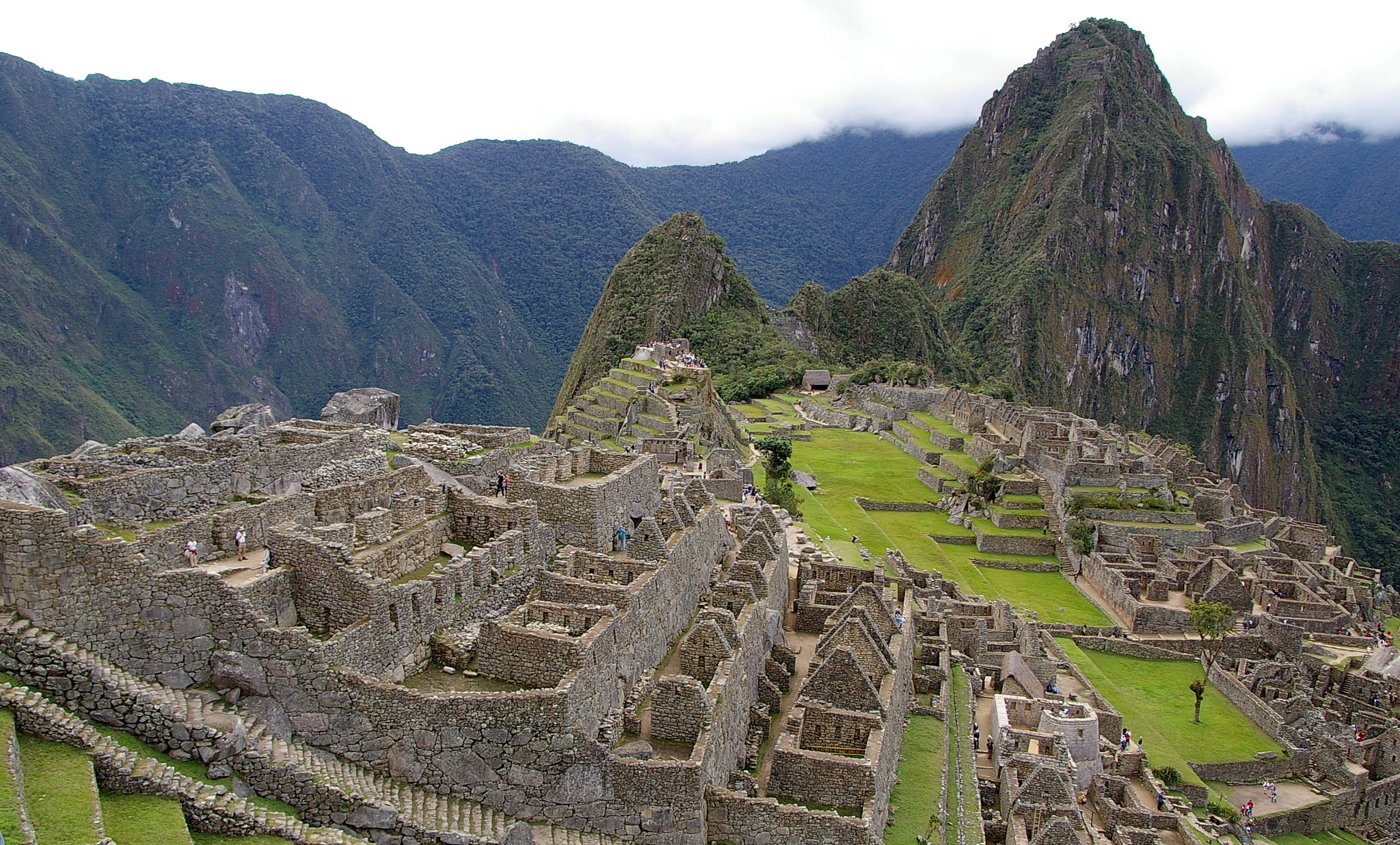 Pentax *ist DS sample photo. The lost incas city. photography