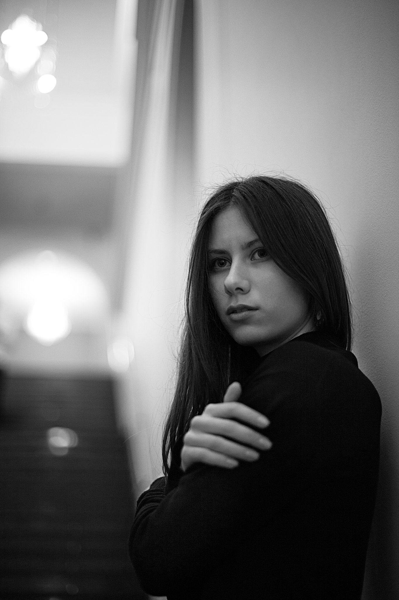 Canon EOS-1Ds Mark III sample photo. Girl in blak photography