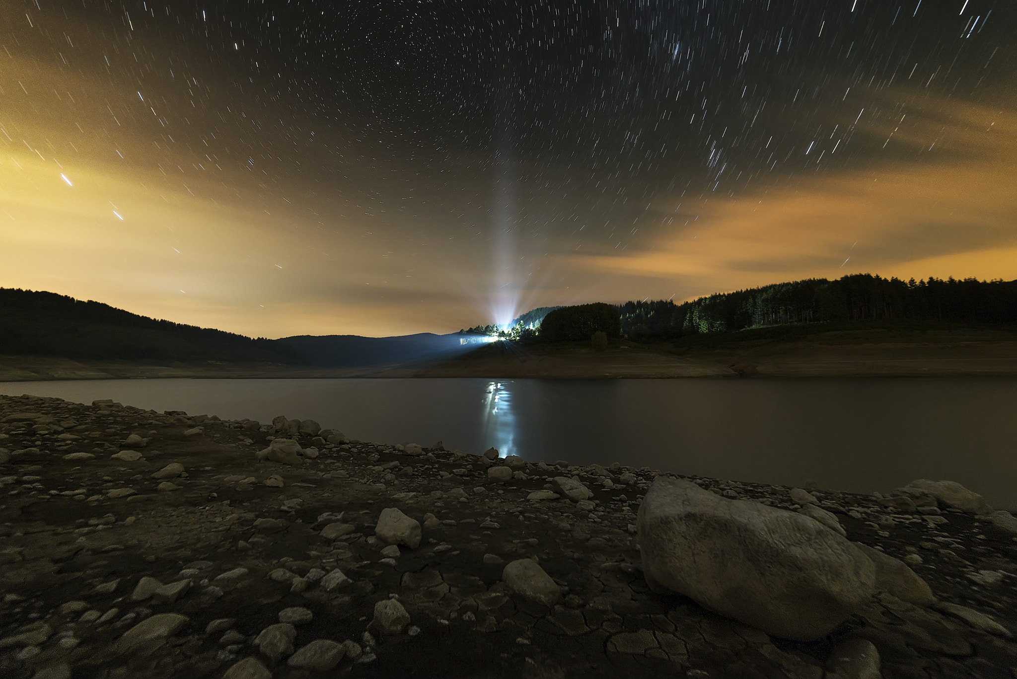 Samyang 14mm F2.8 ED AS IF UMC sample photo. Sila - lago del passante photography