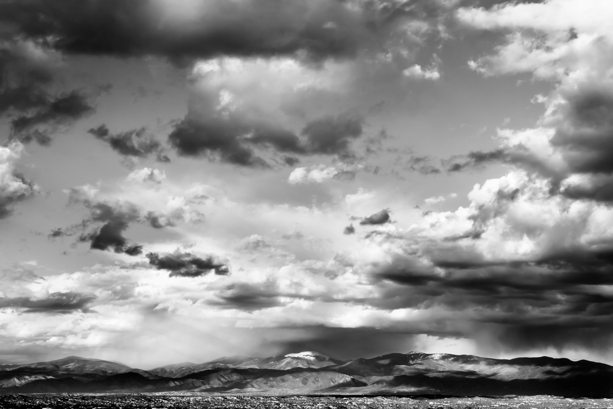 Canon EOS 1000D (EOS Digital Rebel XS / EOS Kiss F) + Sigma 18-125mm F3.8-5.6 DC OS HSM sample photo. Storm over santa fe photography