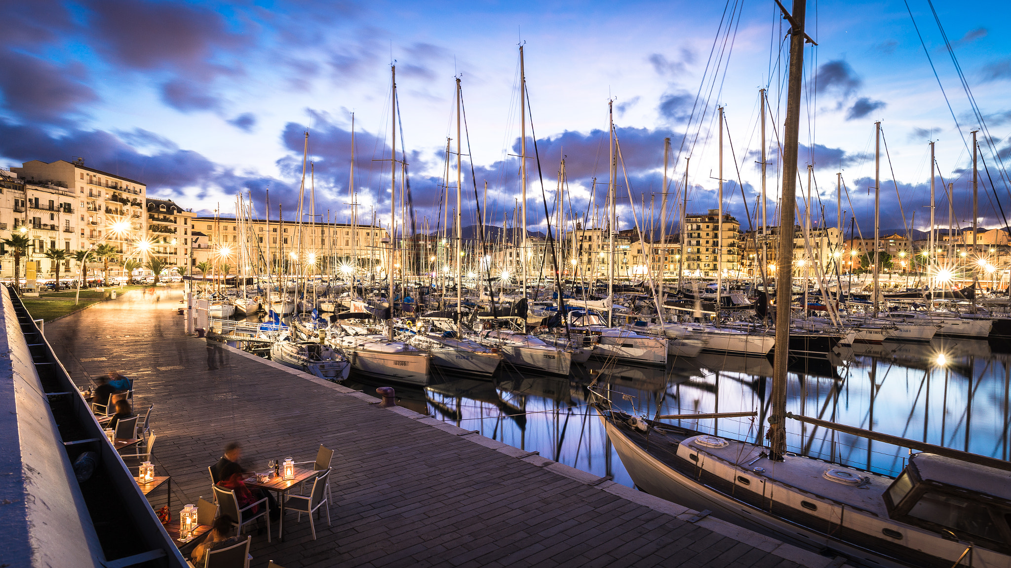 Canon EOS 6D + Canon EF 16-35mm F4L IS USM sample photo. Blue hour, palermo. photography