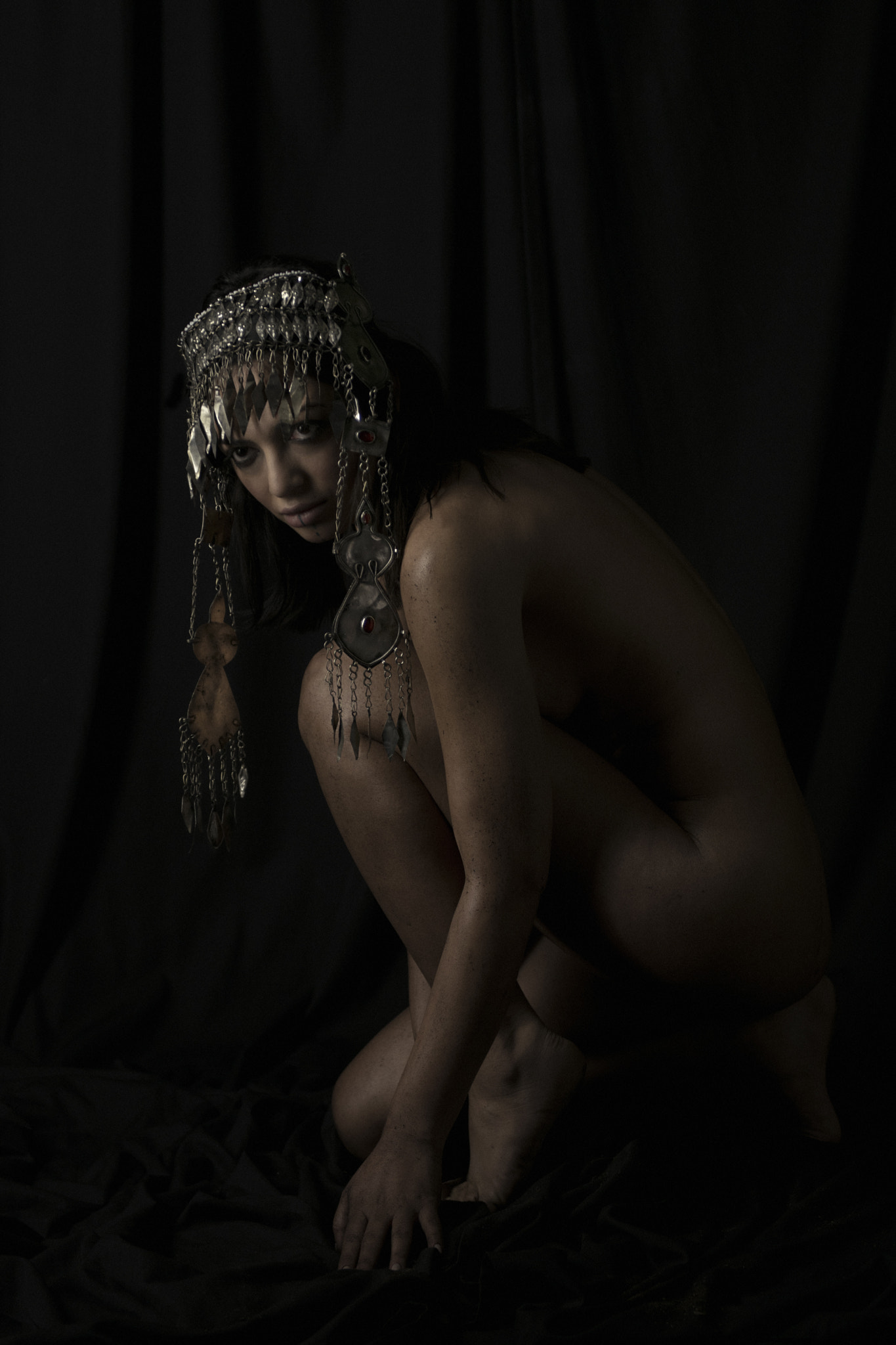 Nikon AF-S Nikkor 24-70mm F2.8G ED sample photo. A study in black photography
