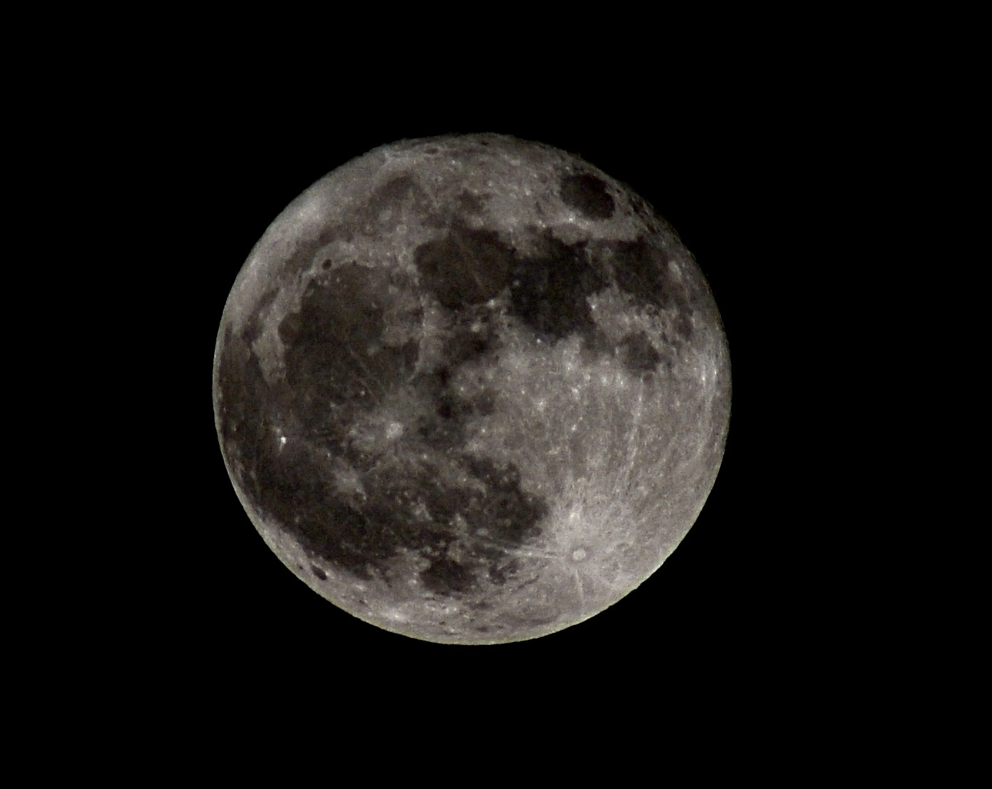 AF Zoom-Nikkor 35-105mm f/3.5-4.5D + 2x sample photo