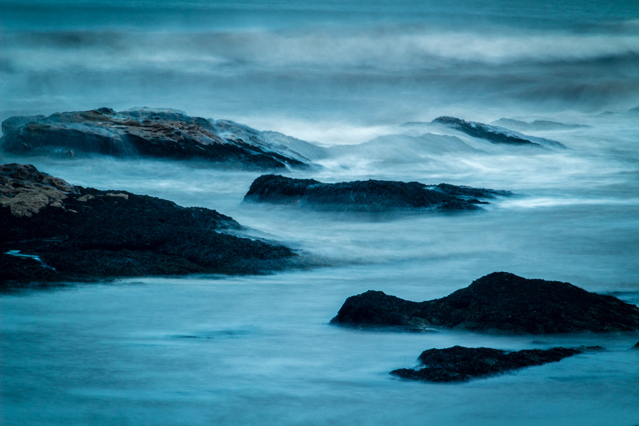 Canon EF 75-300mm f/4-5.6 USM sample photo. Mountains in the water photography
