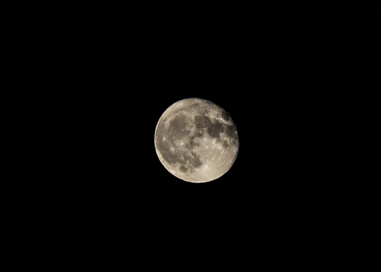 Olympus OM-D E-M10 sample photo. Lullaby moon photography