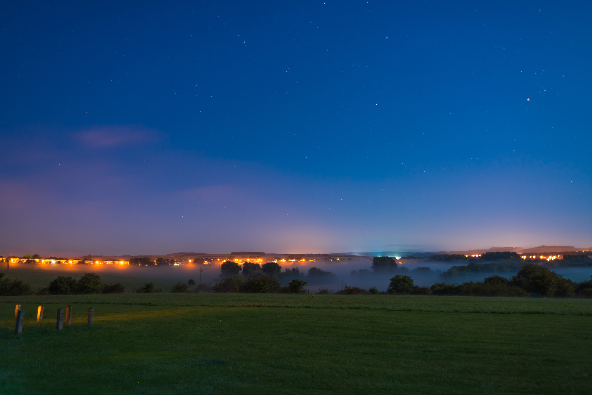 Sigma 24-70mm F2.8 EX DG HSM sample photo. Mist over larkhill photography