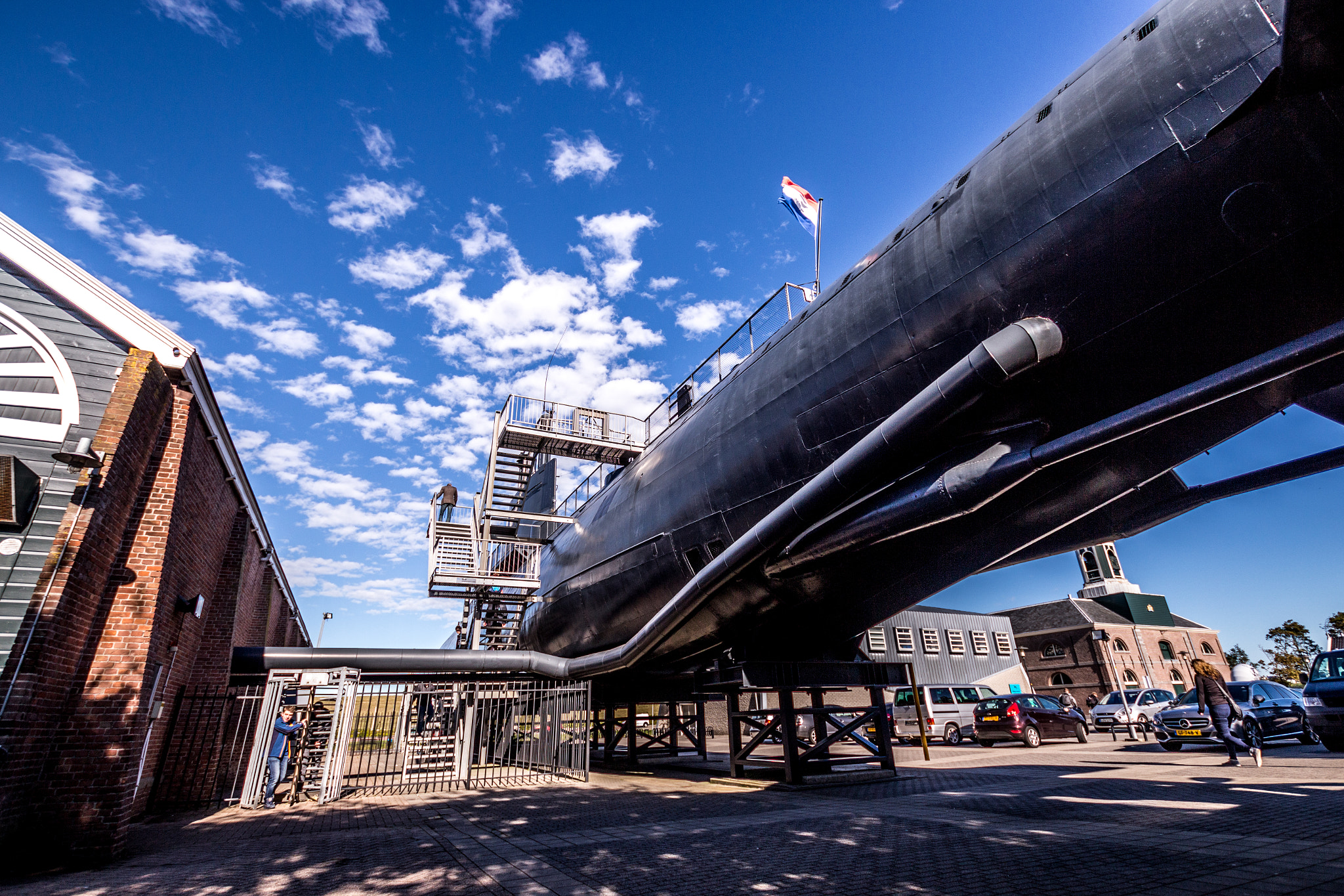 Sigma 10-20mm F3.5 EX DC HSM sample photo. Submarine on dry land photography