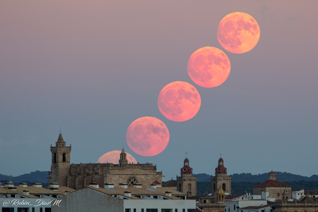 Canon EF 70-200mm F4L USM sample photo. 5xsupermoon photography