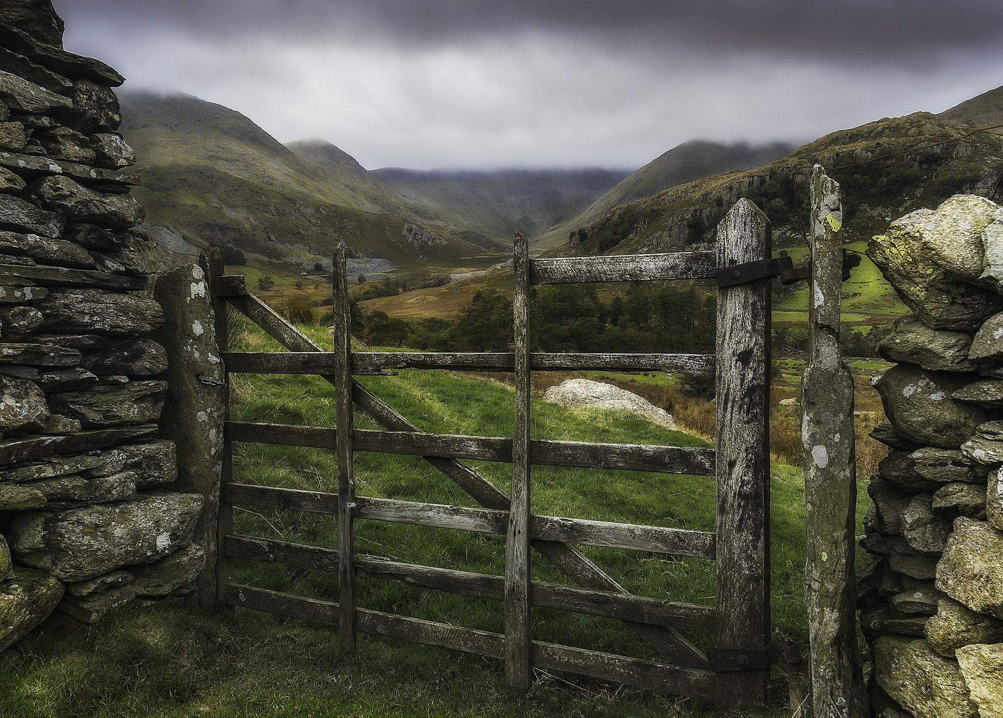 Canon EF-S 17-85mm F4-5.6 IS USM sample photo. Kentmere valley photography