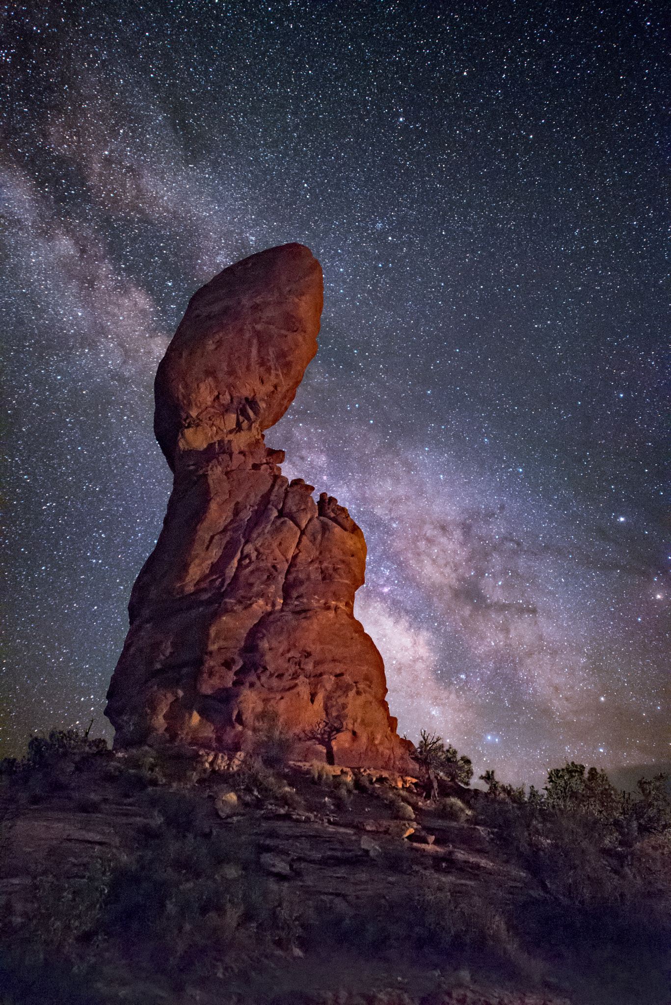 Nikon D810A + Nikon AF-S Nikkor 14-24mm F2.8G ED sample photo. Balanced rock photography