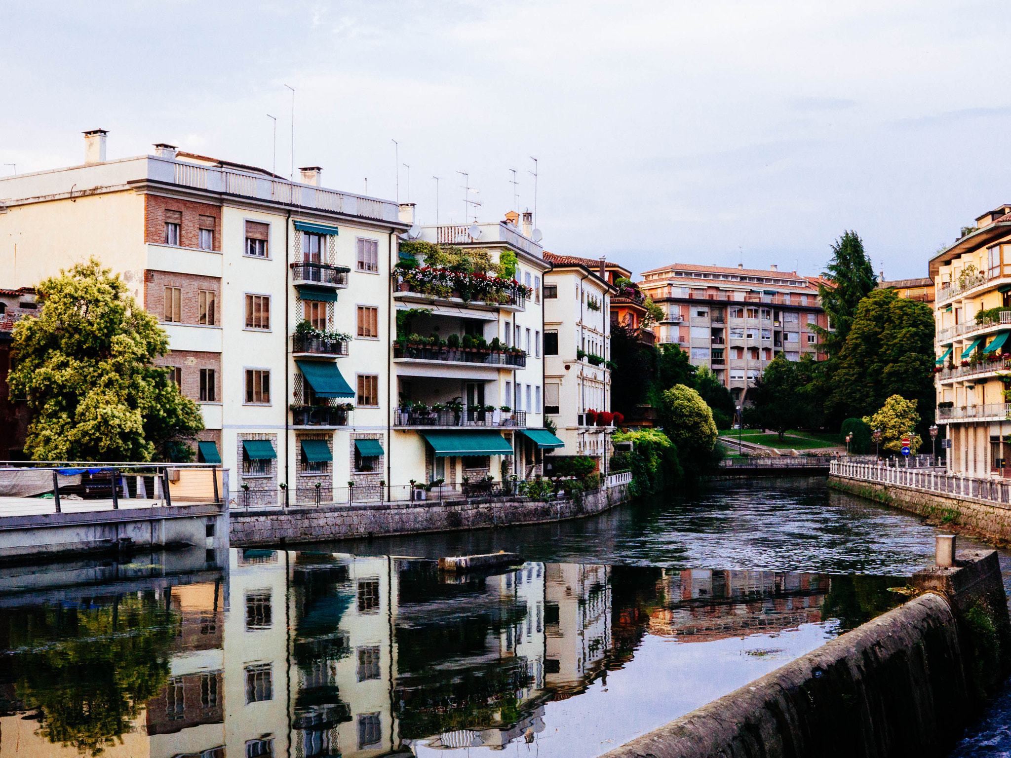 Sony FE 28mm F2 sample photo. Sunset in treviso photography