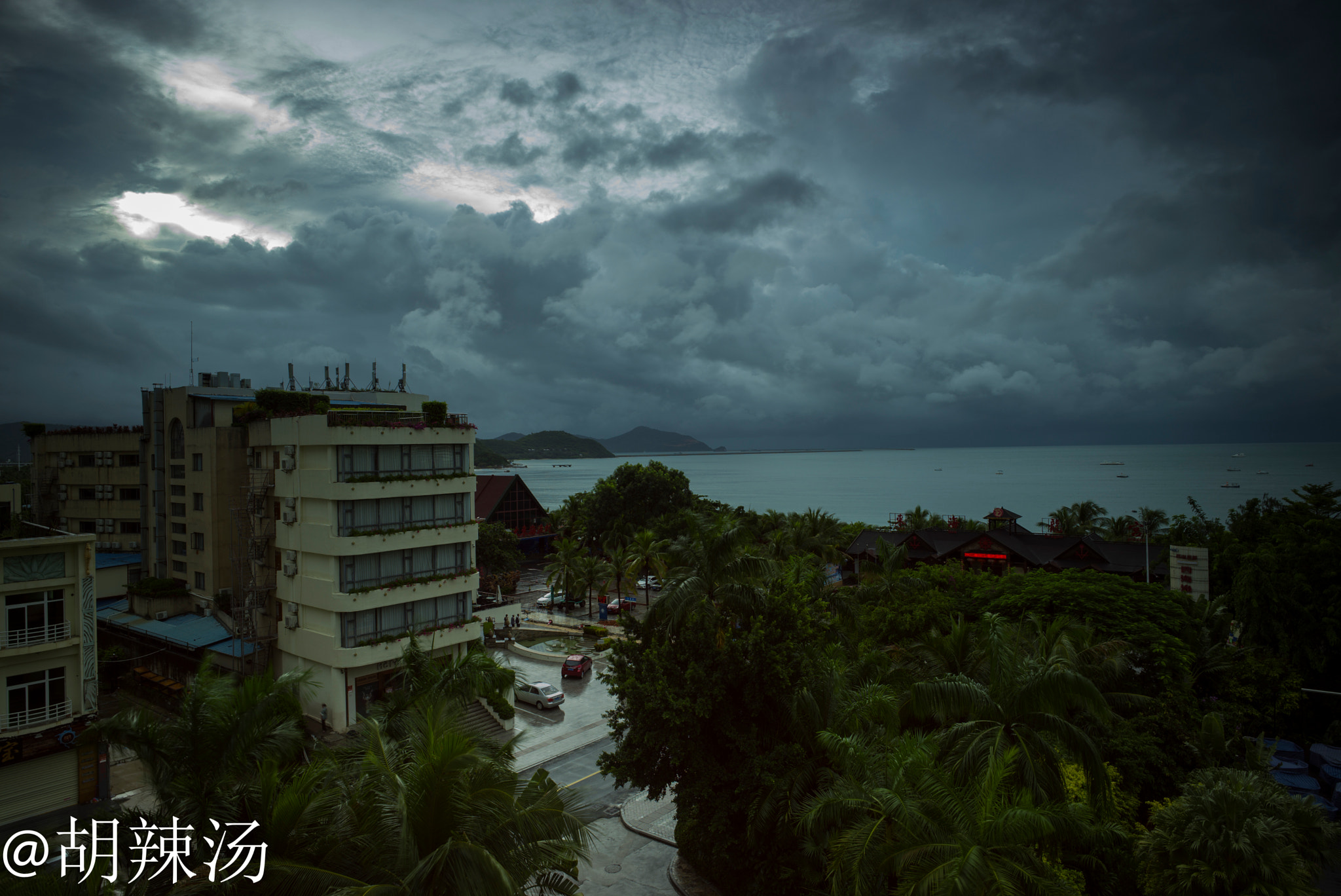 Leica Super-Elmar-M 21mm F3.4 ASPH sample photo. 中国三亚，阴雨连绵 photography