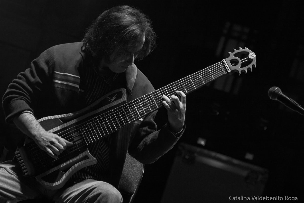 Canon EF 28-200mm F3.5-5.6 USM sample photo. Octavio the instrument photography