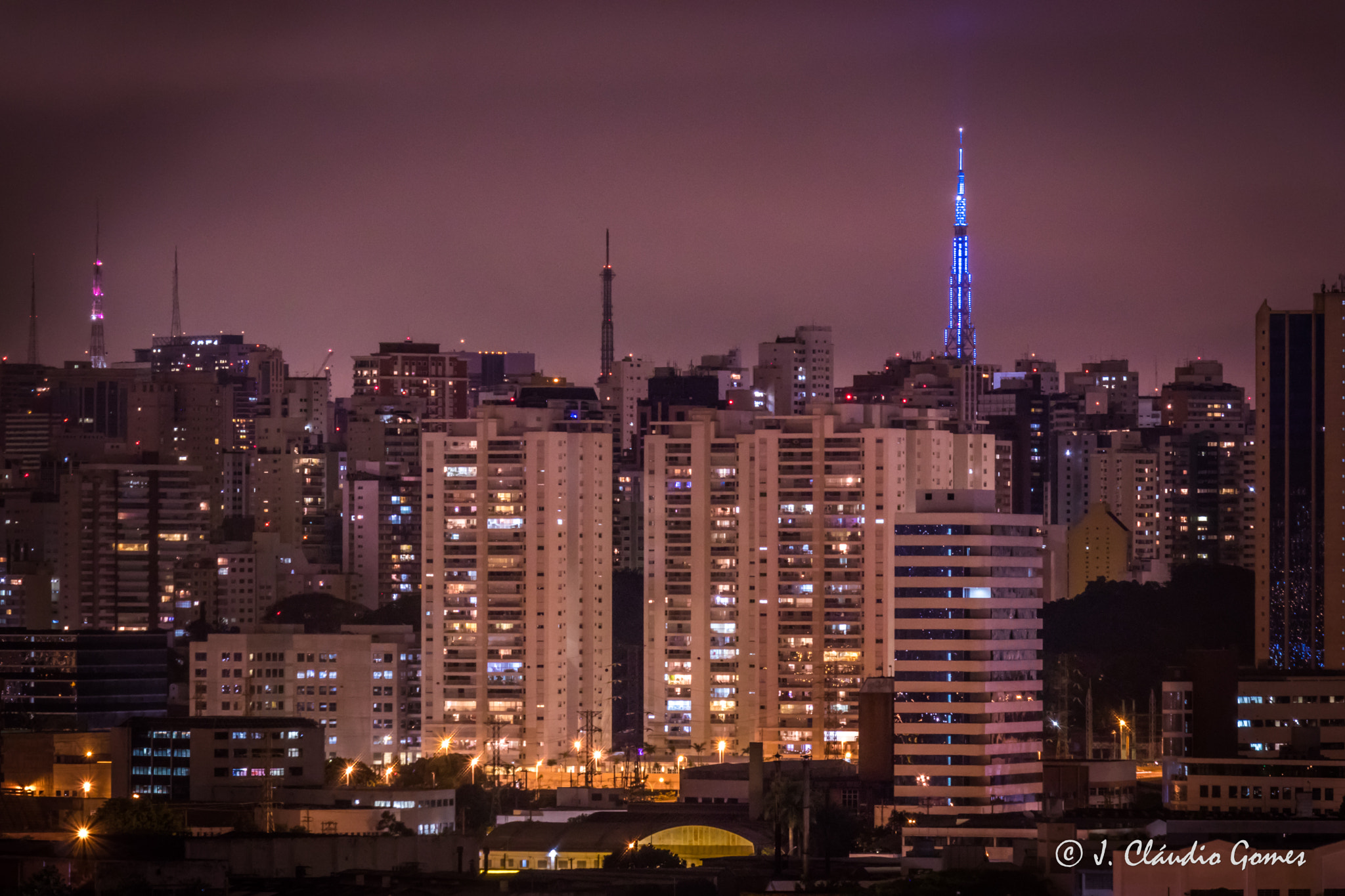 Canon EF-S 55-250mm F4-5.6 IS II sample photo. Antenna photography