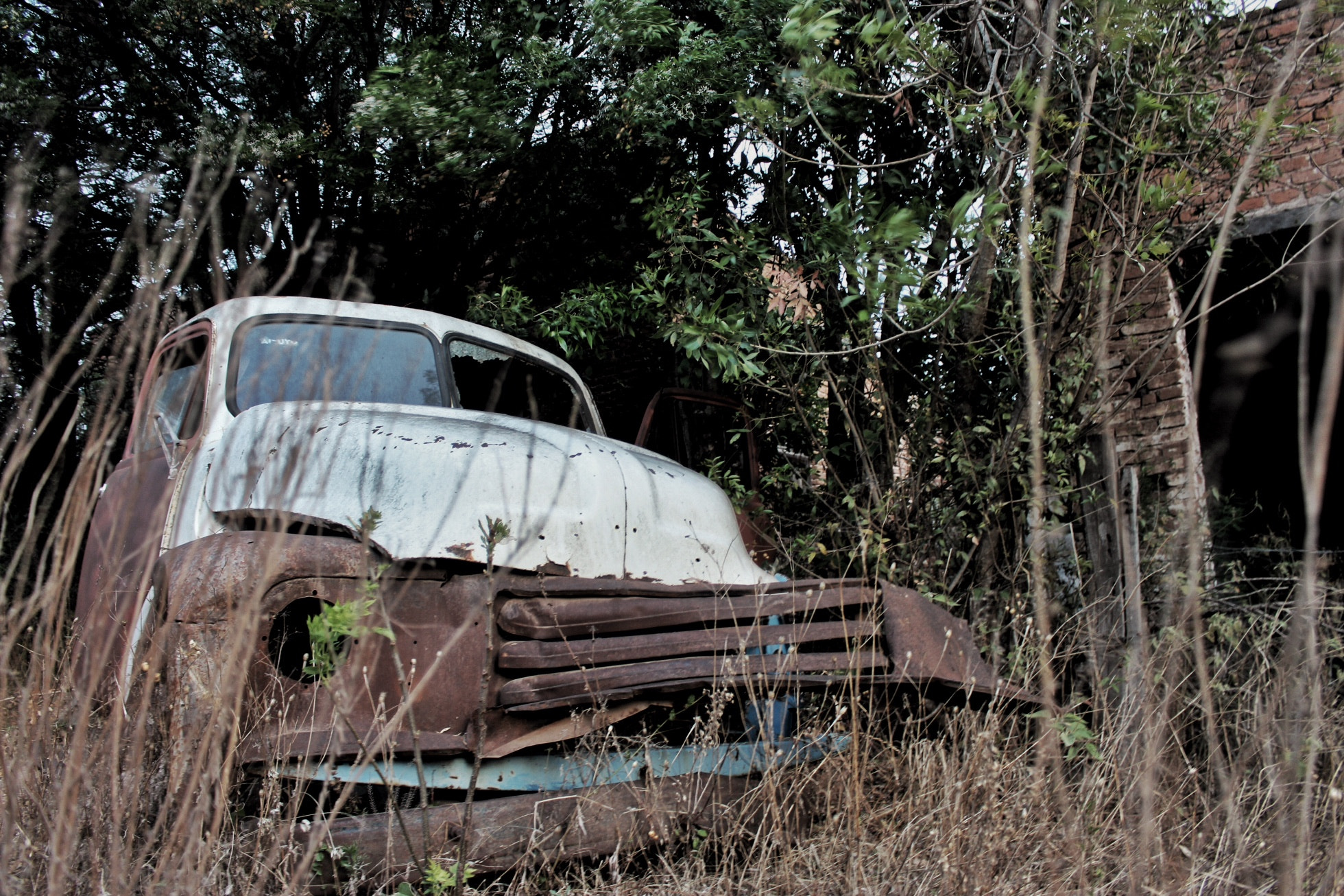 Canon EOS 1200D (EOS Rebel T5 / EOS Kiss X70 / EOS Hi) sample photo. Old truck photography