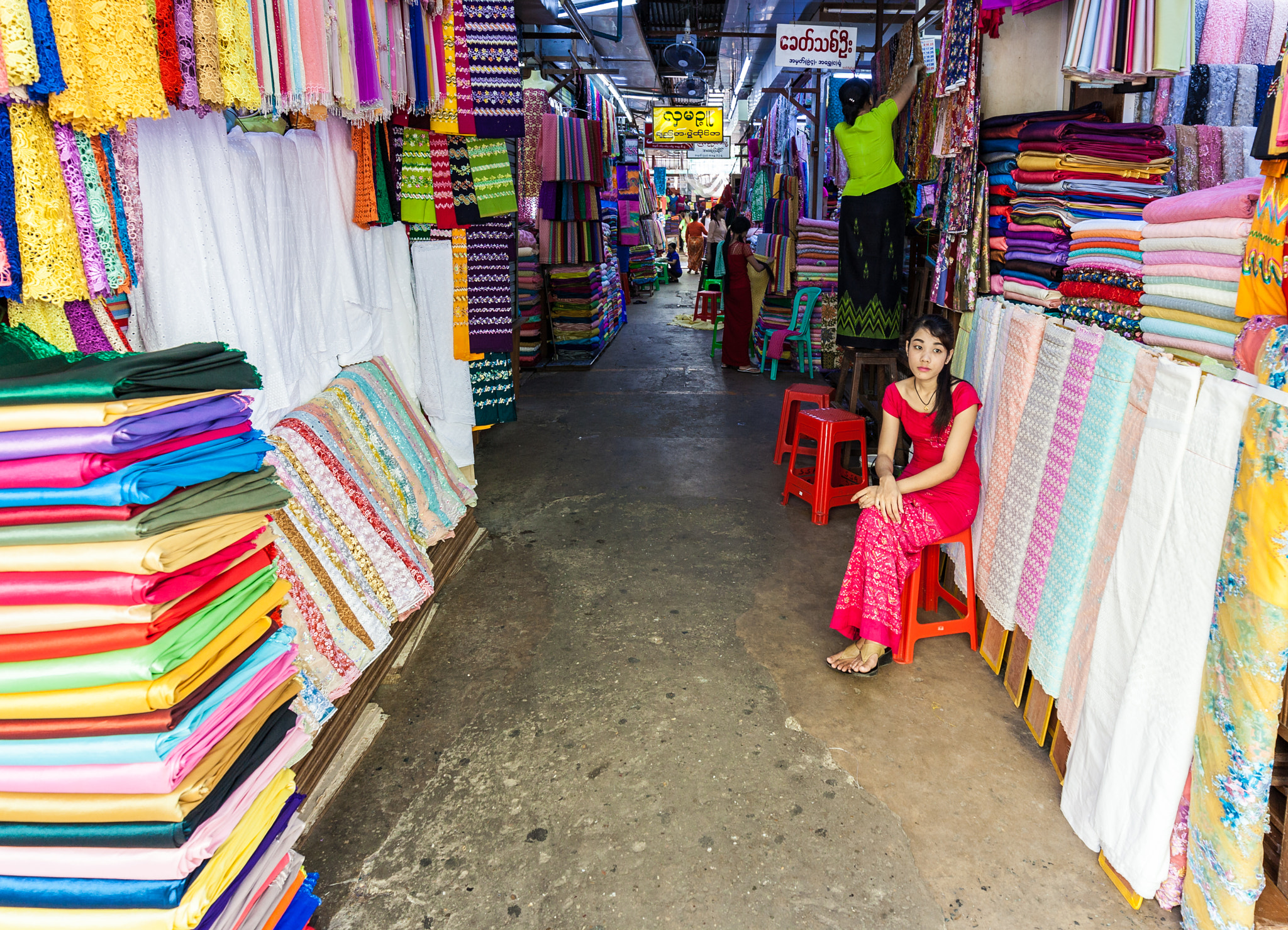 Canon EOS 5D Mark II + Canon EF 16-35mm F4L IS USM sample photo. Yangon,myanmar photography