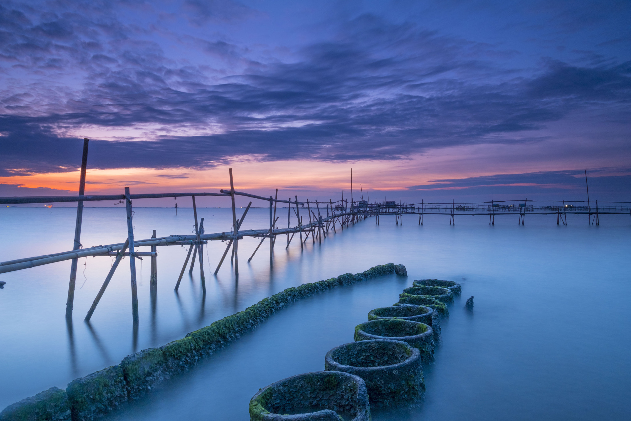 Fujifilm X-T2 + Fujifilm XF 14mm F2.8 R sample photo. Sunset at tanjung kait photography
