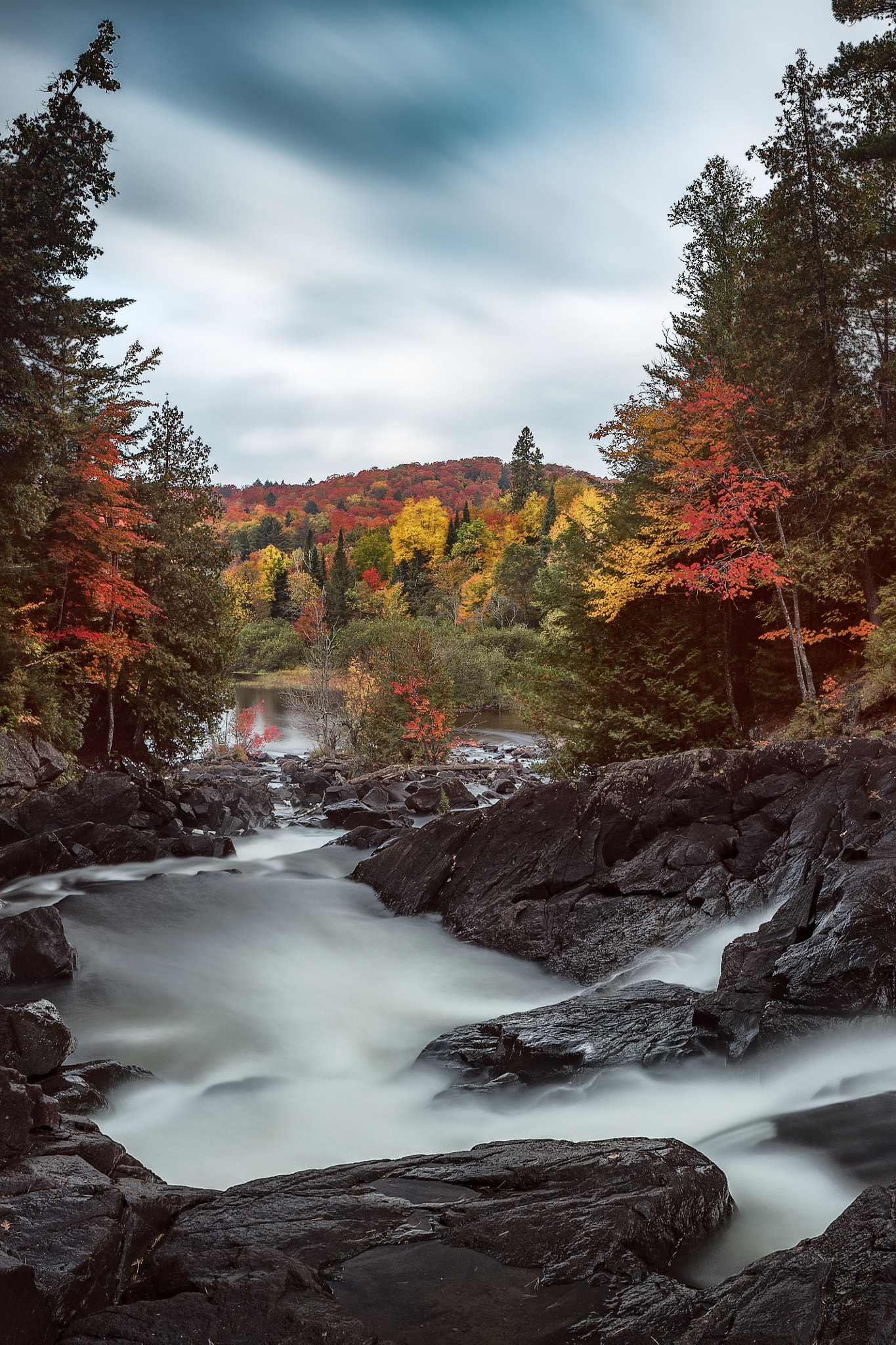 Canon TS-E 24.0mm f/3.5 L II sample photo. Autumnal slide photography