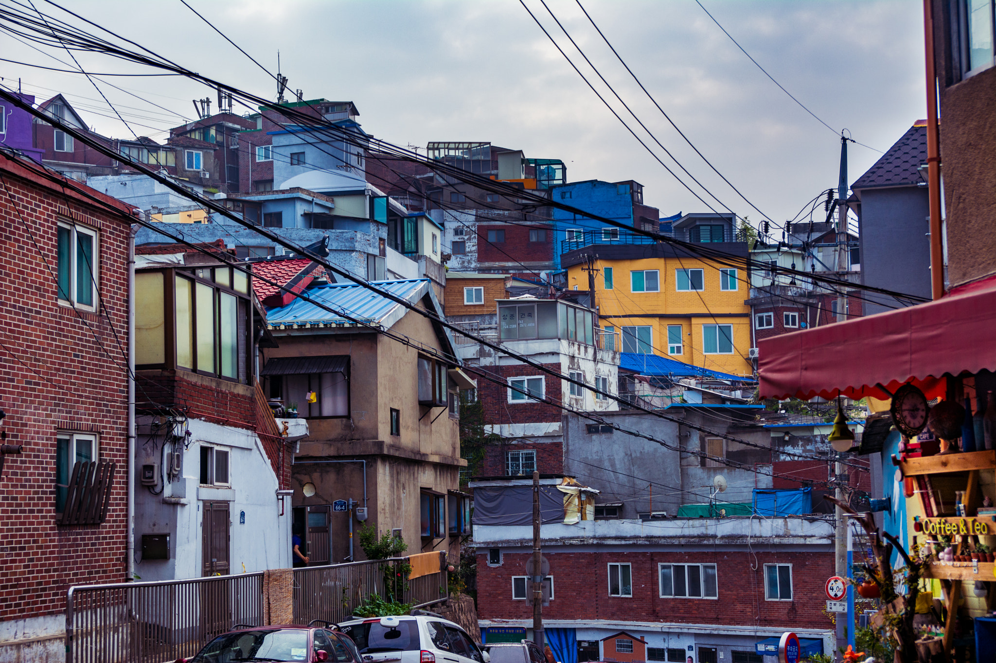 Sigma 18-50mm F2.8 EX DC Macro sample photo. Ihwa mural village photography