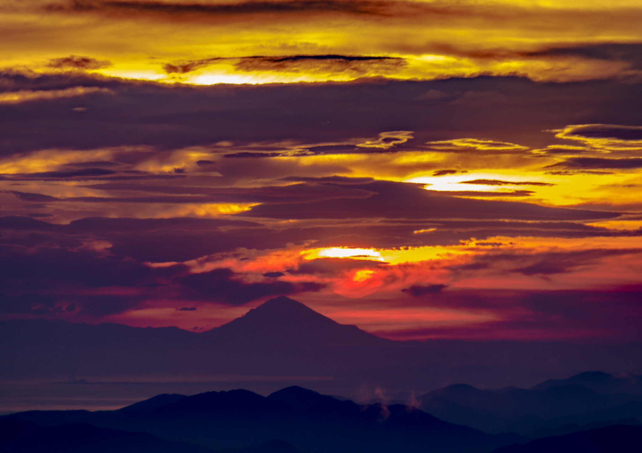 Pentax K-1 + HD Pentax DA 55-300mm F4.0-5.8 ED WR sample photo. Mt. fuji photography