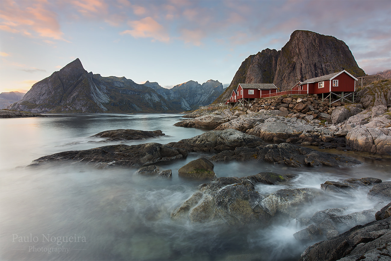 Canon EF 16-35mm F4L IS USM sample photo. Fishing huts! photography