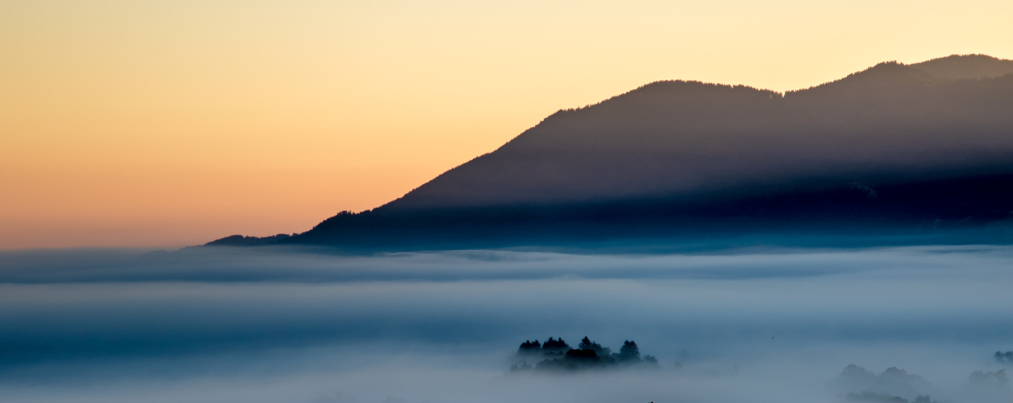 Canon EF 24-105mm F3.5-5.6 IS STM sample photo. Sunrise and fog photography