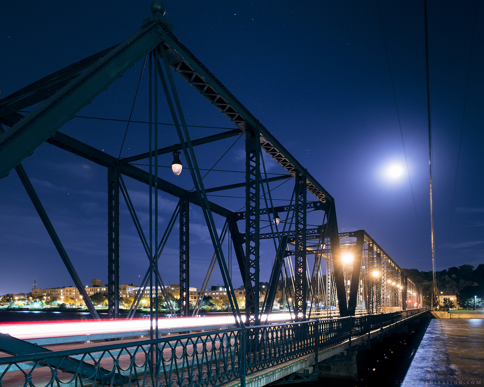 Olympus OM-D E-M5 + OLYMPUS M.12mm F2.0 sample photo. Sixth street bridge - oct 17 2016 photography