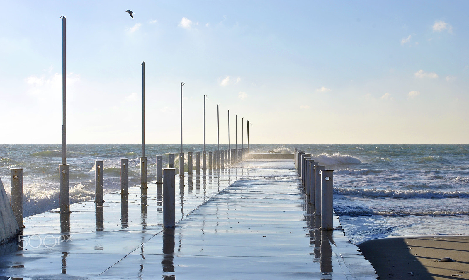 Nikon D3000 + Nikon AF-S Nikkor 50mm F1.4G sample photo. Morning on a stormy sea photography
