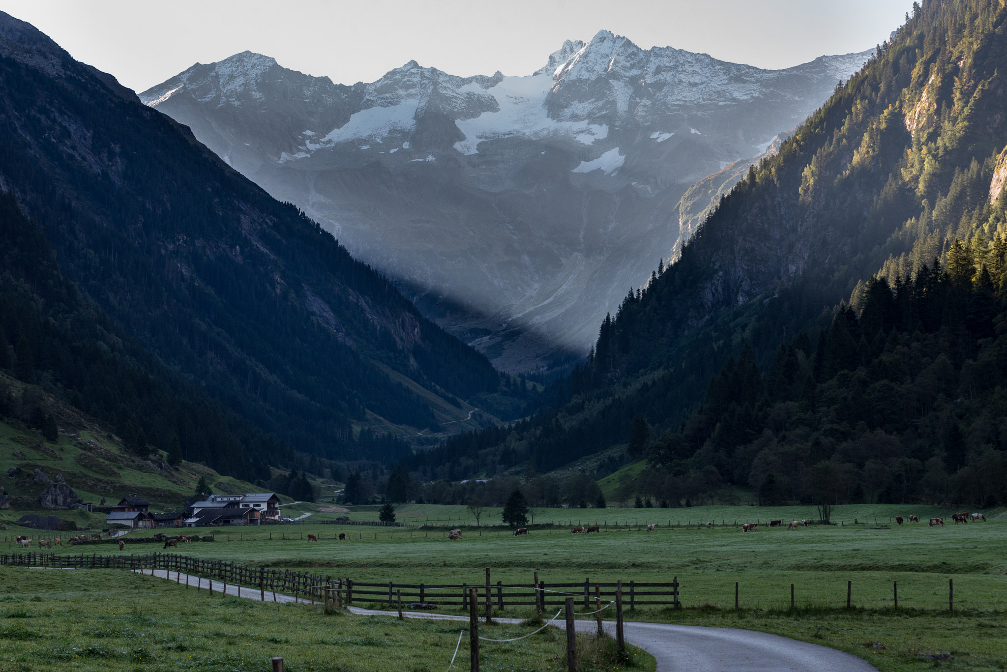 Sigma 70-200mm F2.8 EX DG Macro HSM II sample photo. Zillertal photography