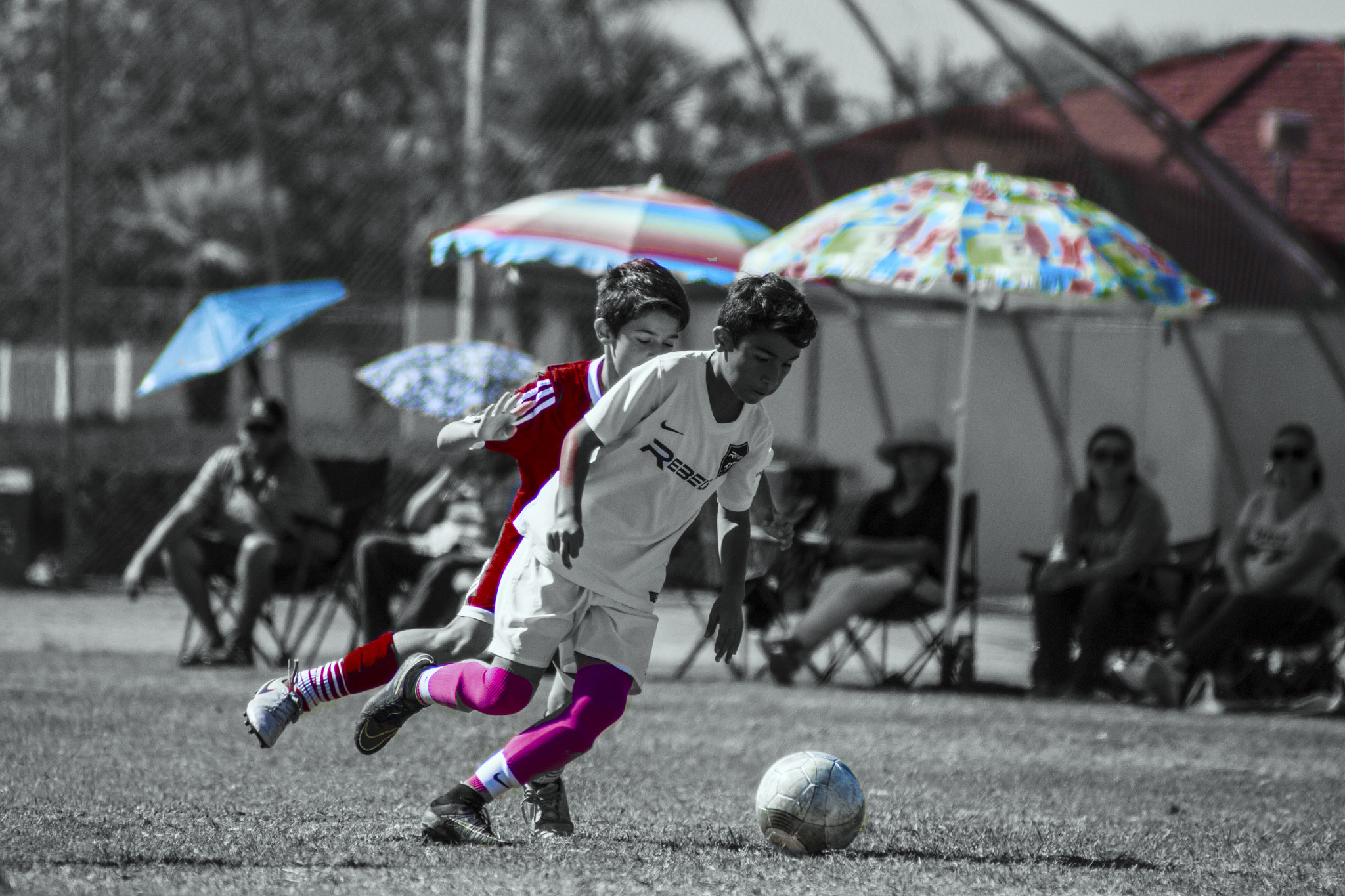 Canon EF 100-300mm F4.5-5.6 USM sample photo. Colorful dribbling photography