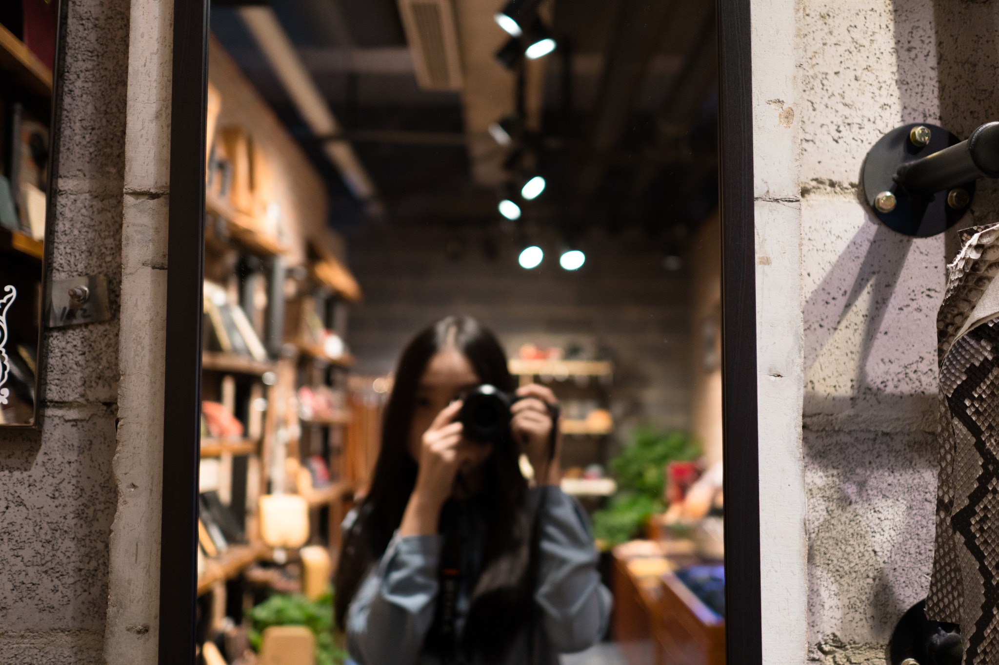 Sony a6300 + Sony Sonnar T* E 24mm F1.8 ZA sample photo