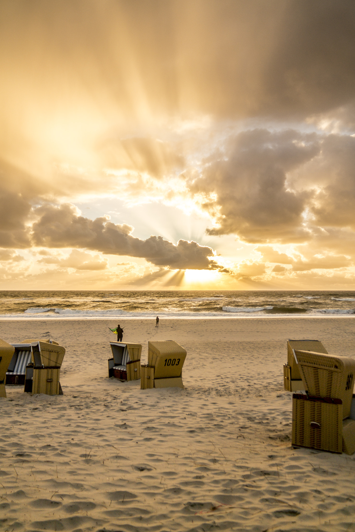 Samsung NX 18-200mm F3.5-6.3 ED OIS sample photo. Sylt sunset photography