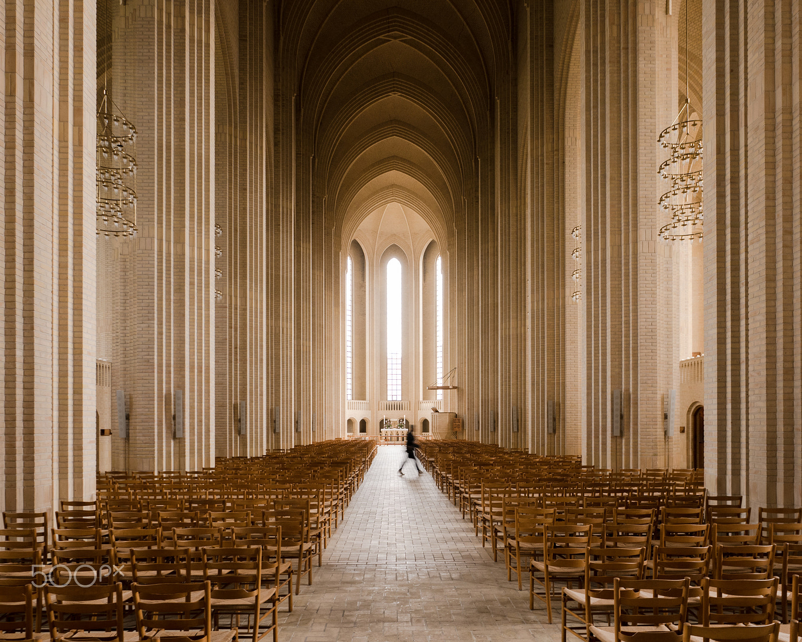 LEICA DG SUMMILUX 12/F1.4 sample photo. Church photography
