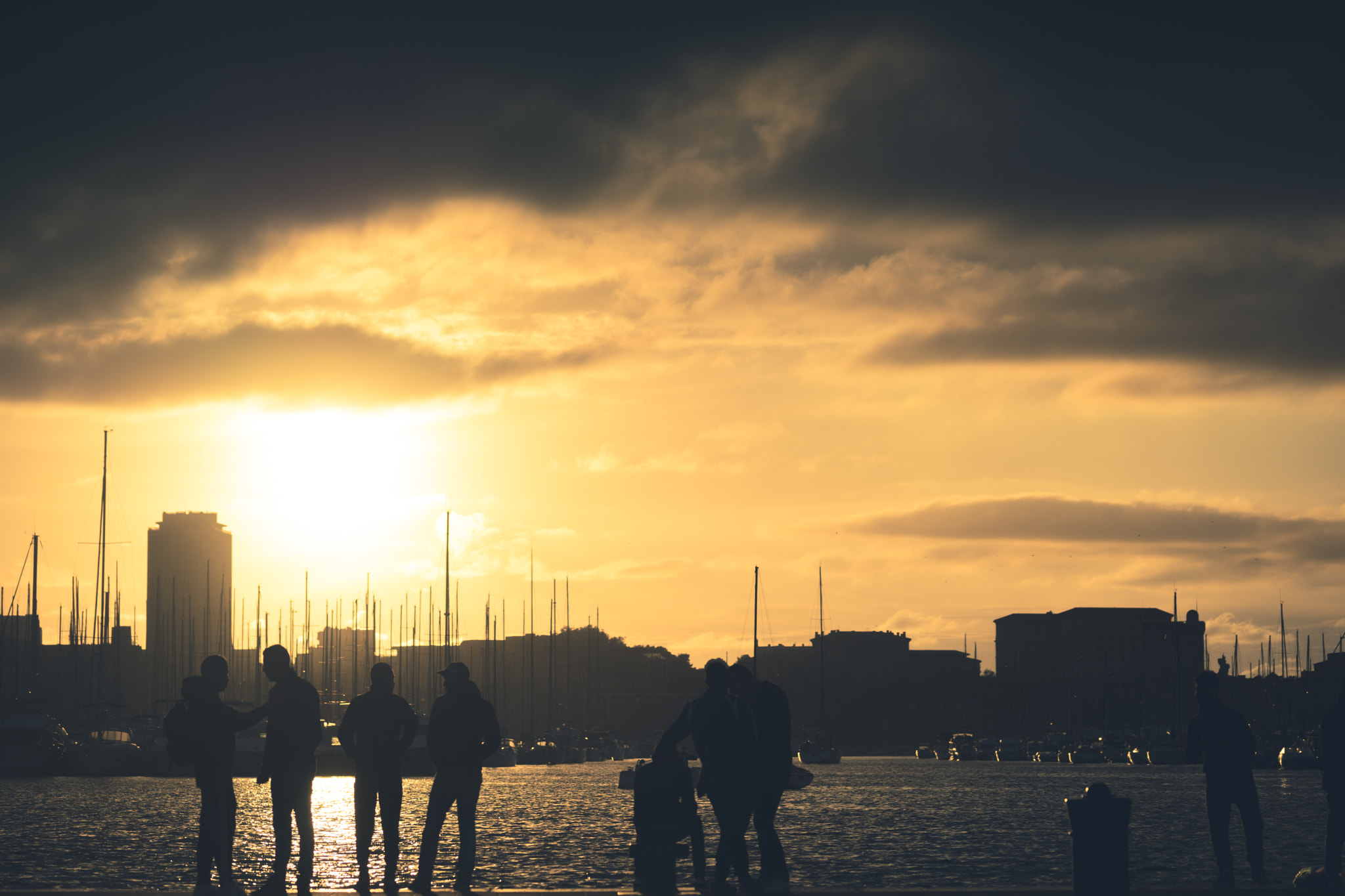 Sony a99 II + 105mm F2.8 sample photo. Marseille is coming photography