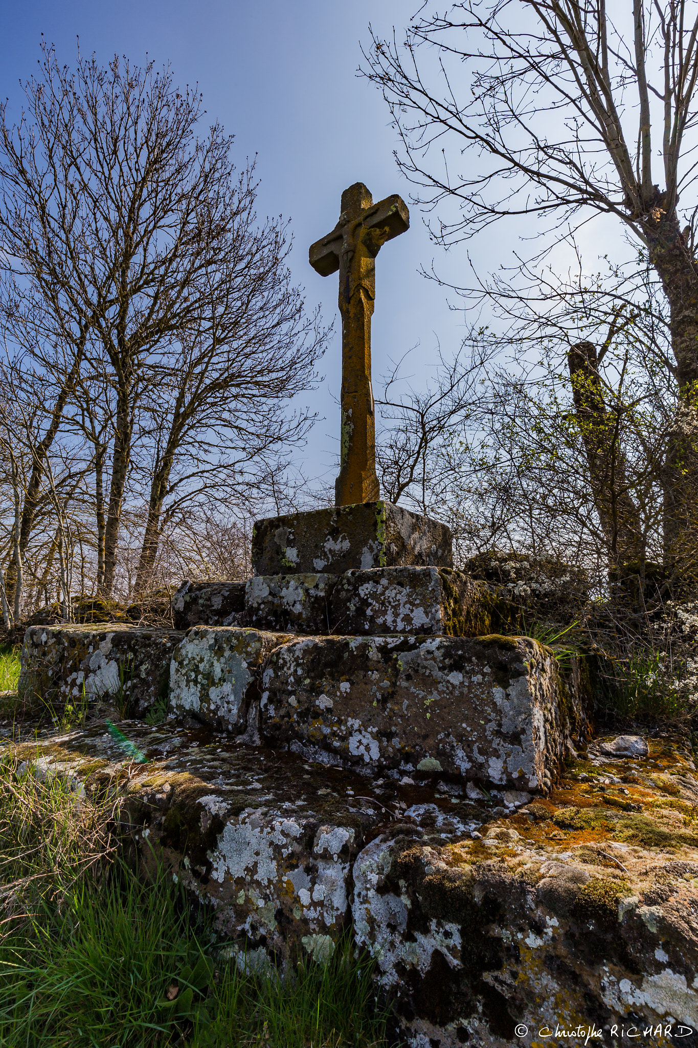 Canon EF 16-35mm F4L IS USM sample photo. Coltines (cantal) photography