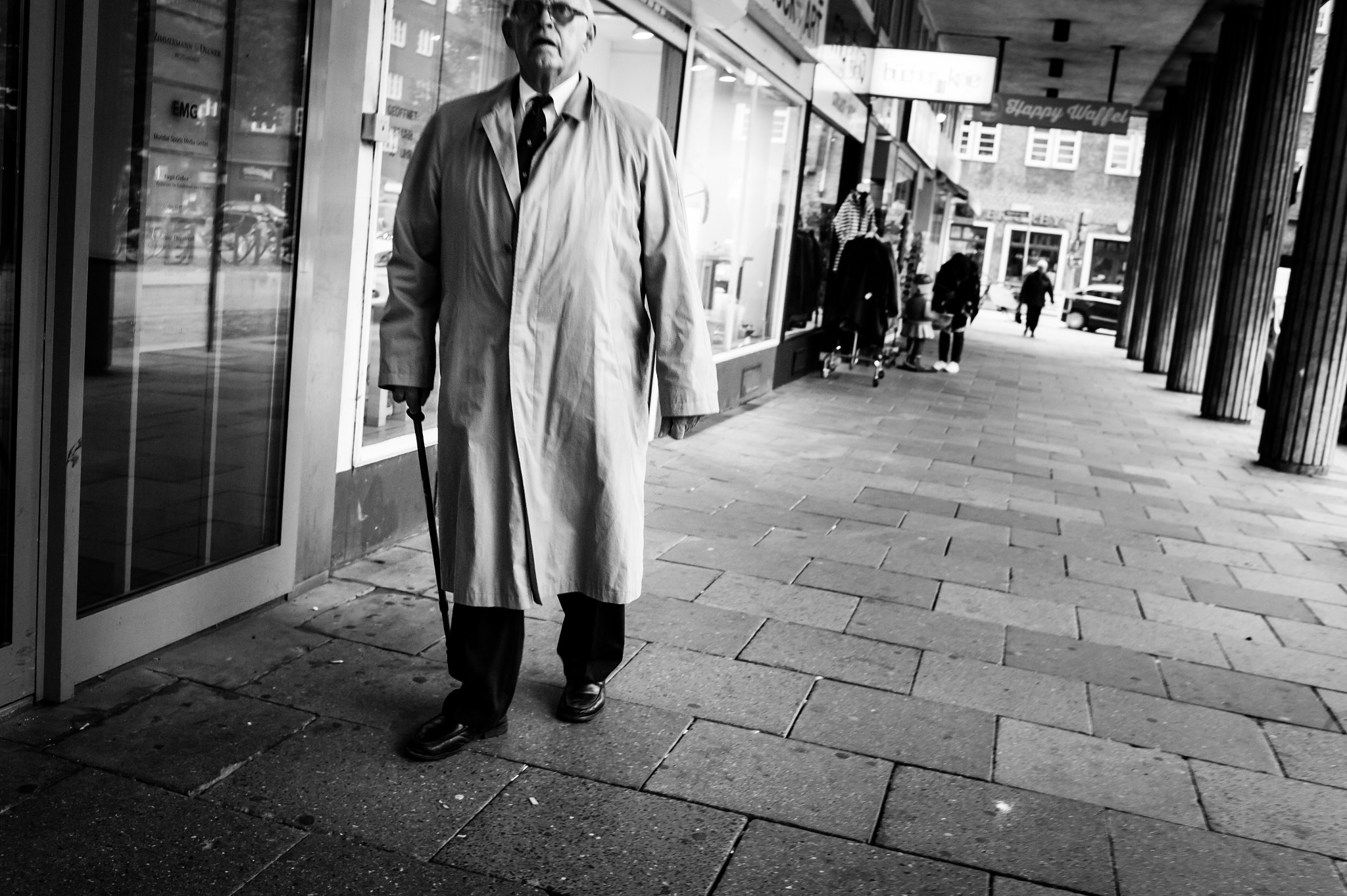 Leica M9 + Leica Summarit-M 35mm F2.5 sample photo. The man with the cane photography