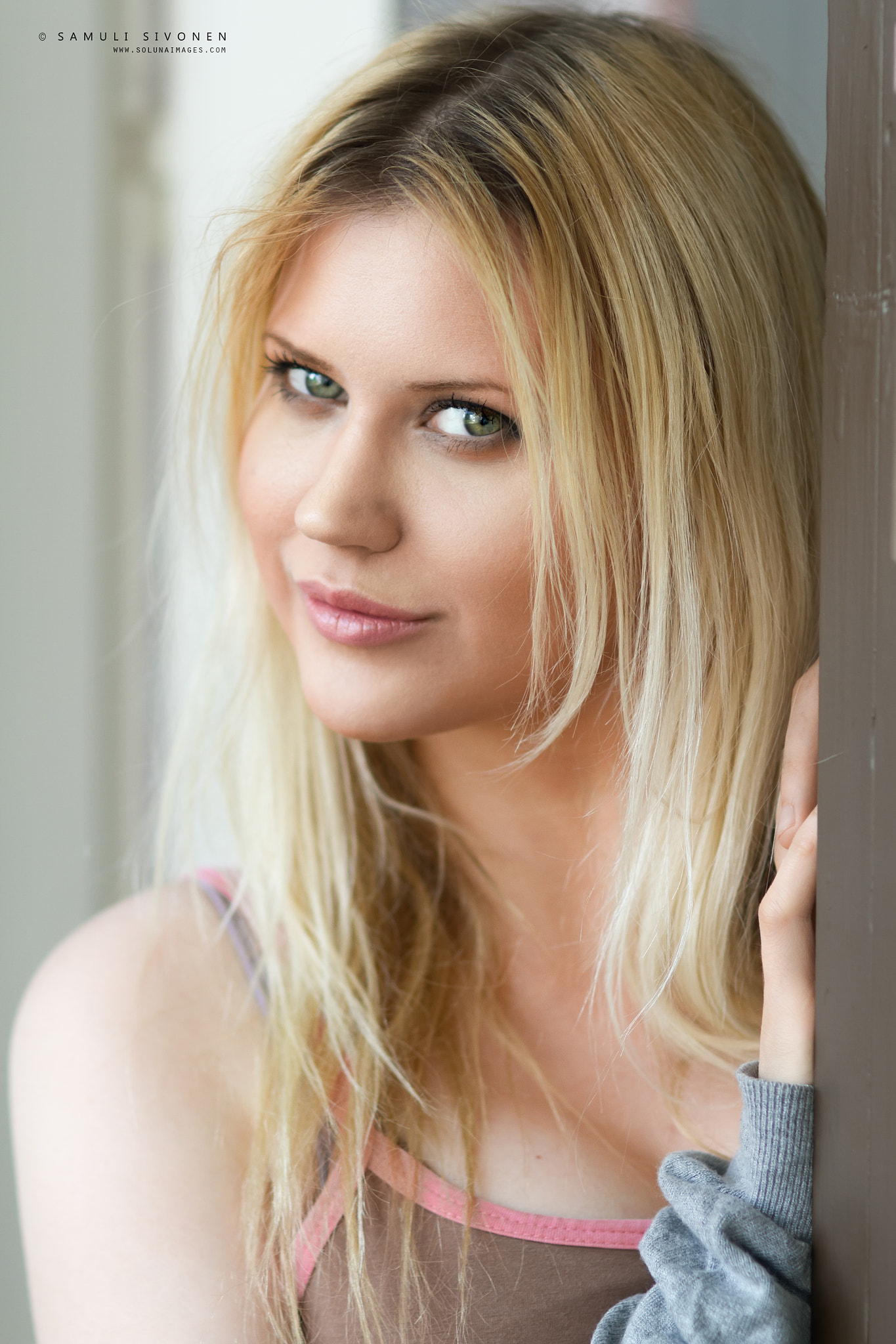 Sigma 85mm F1.4 EX DG HSM sample photo. The way she smiles photography