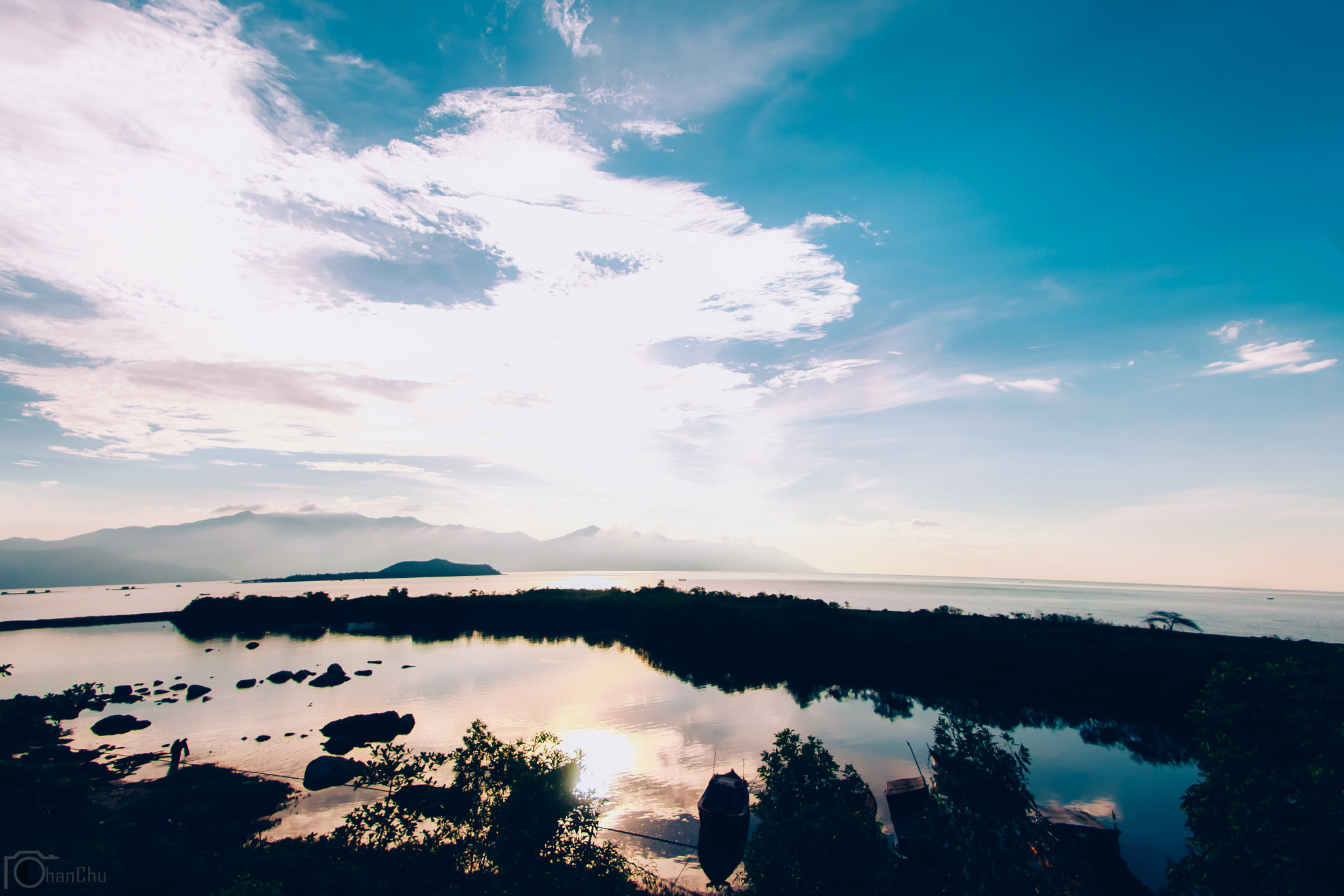 Canon EF 20-35mm F3.5-4.5 USM sample photo. Nha trang viet nam photography