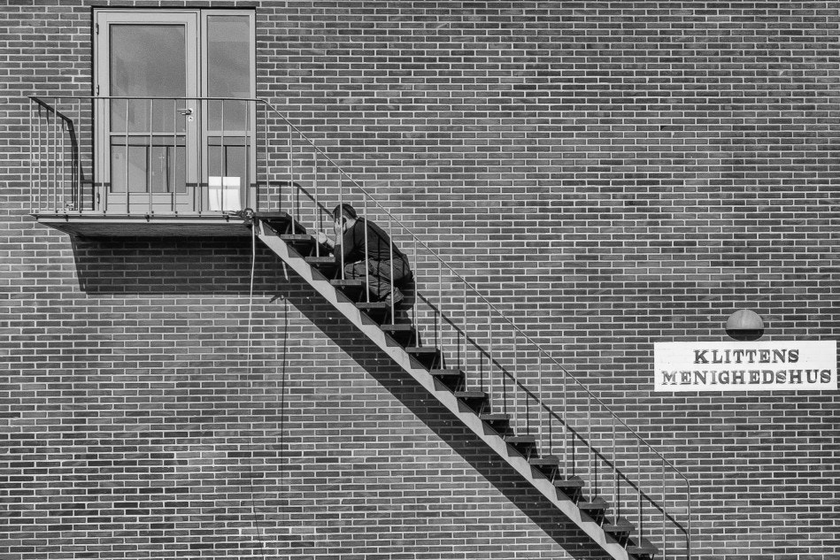 Samsung NX300 sample photo. Man on stairs photography