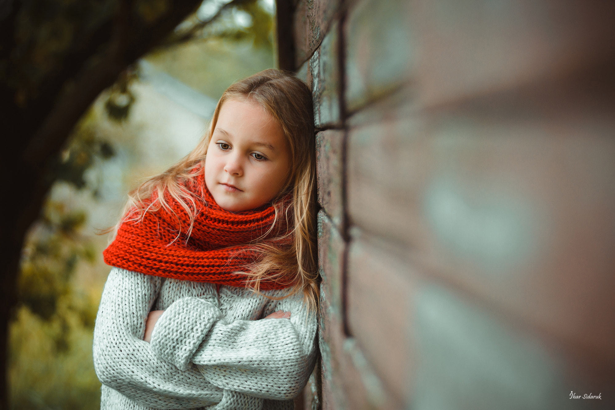 AF Zoom-Nikkor 80-200mm f/2.8 ED sample photo. Masha, fall, dream...-2 photography
