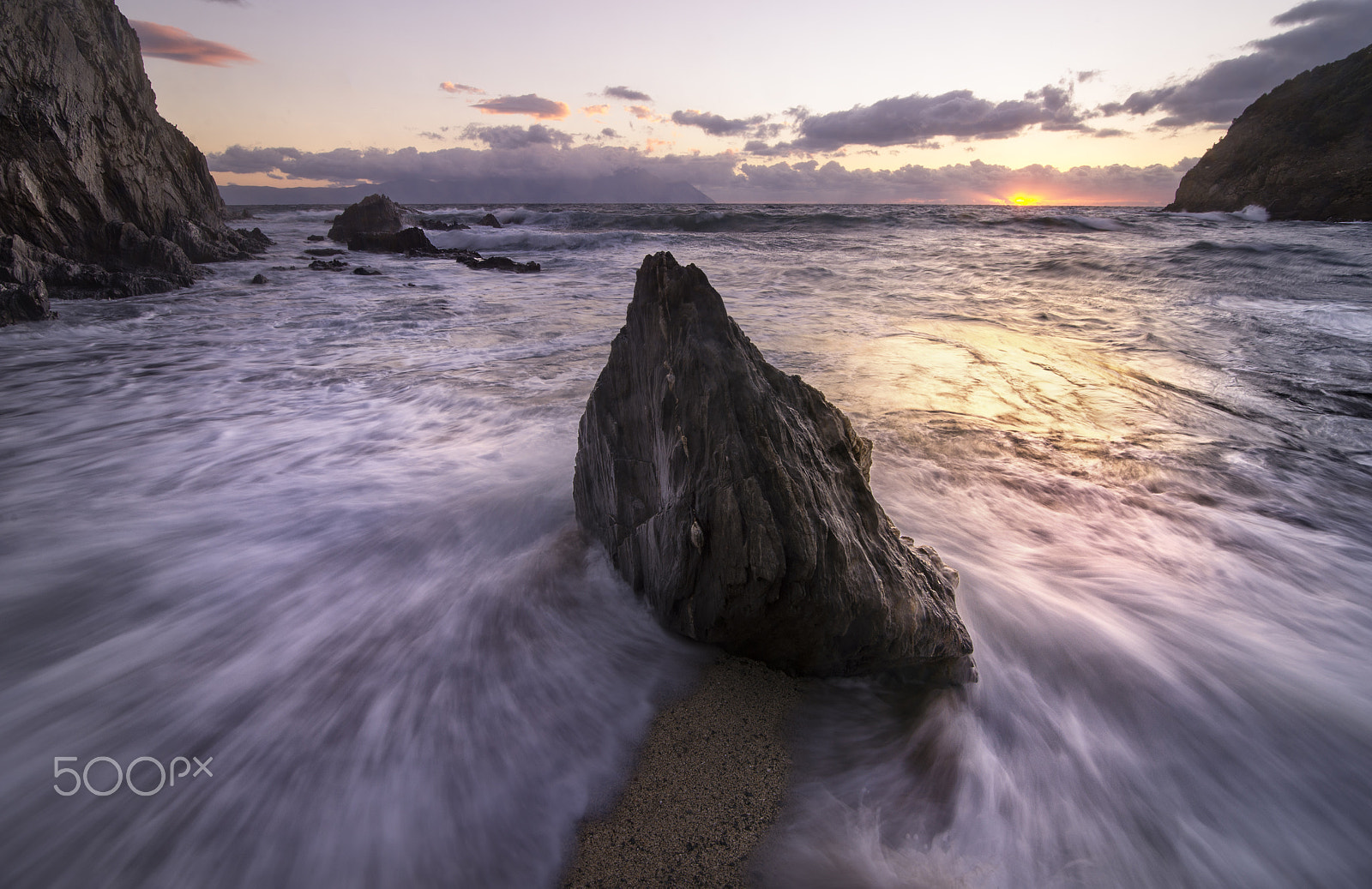 Tokina AT-X 16-28mm F2.8 Pro FX sample photo. 07:38 photography