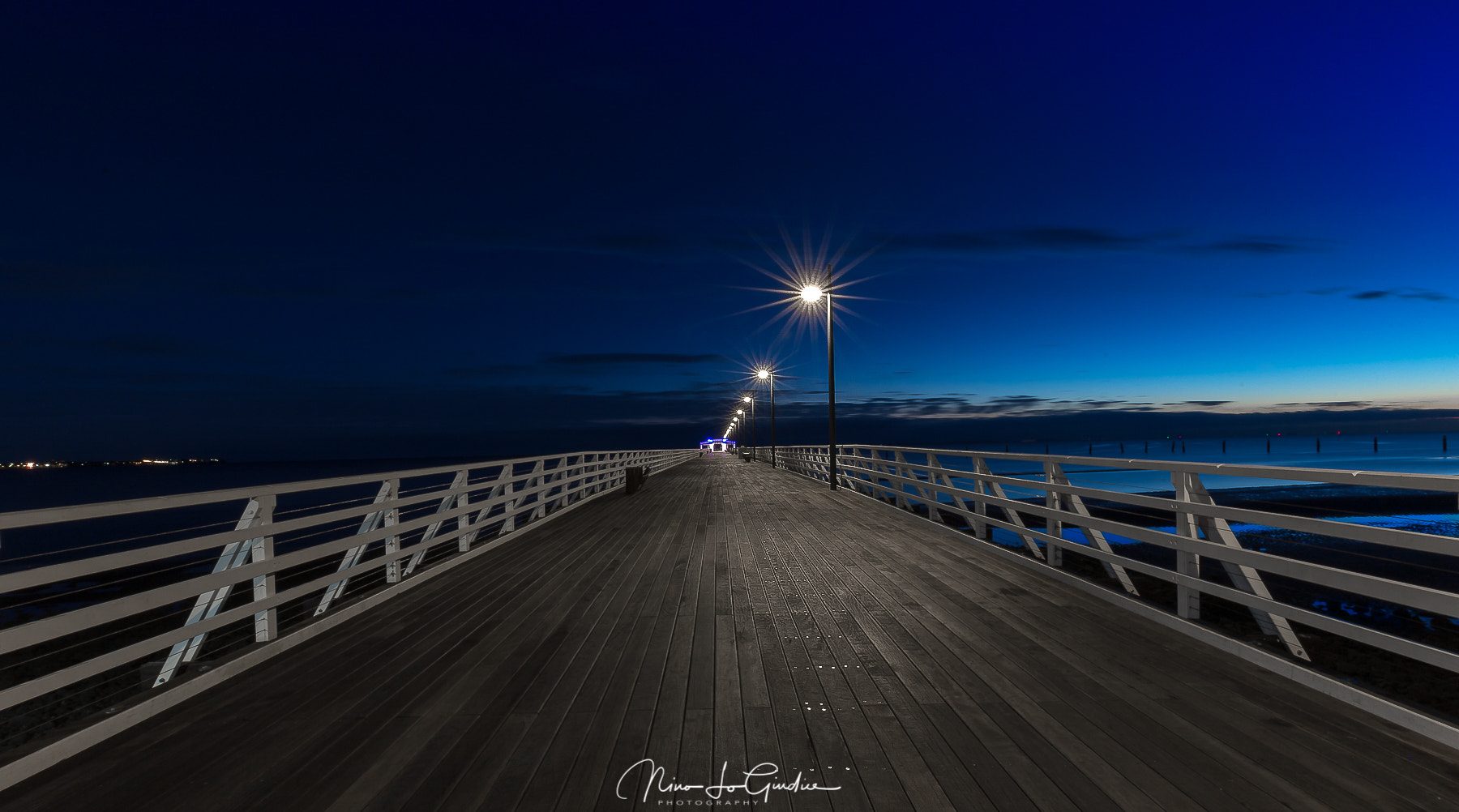 Canon EOS 6D + Canon EF 16-35mm F4L IS USM sample photo. The jetty photography