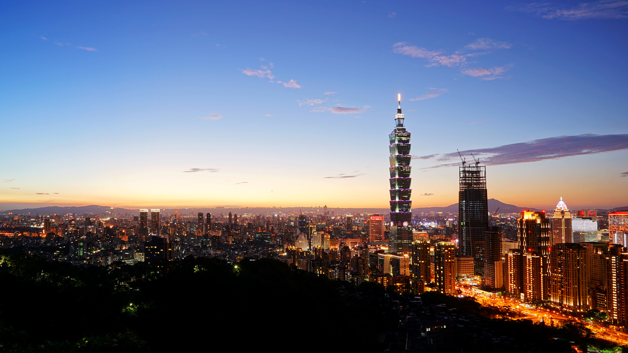 Sony FE 24-70mm F2.8 GM sample photo. Taipei city photography