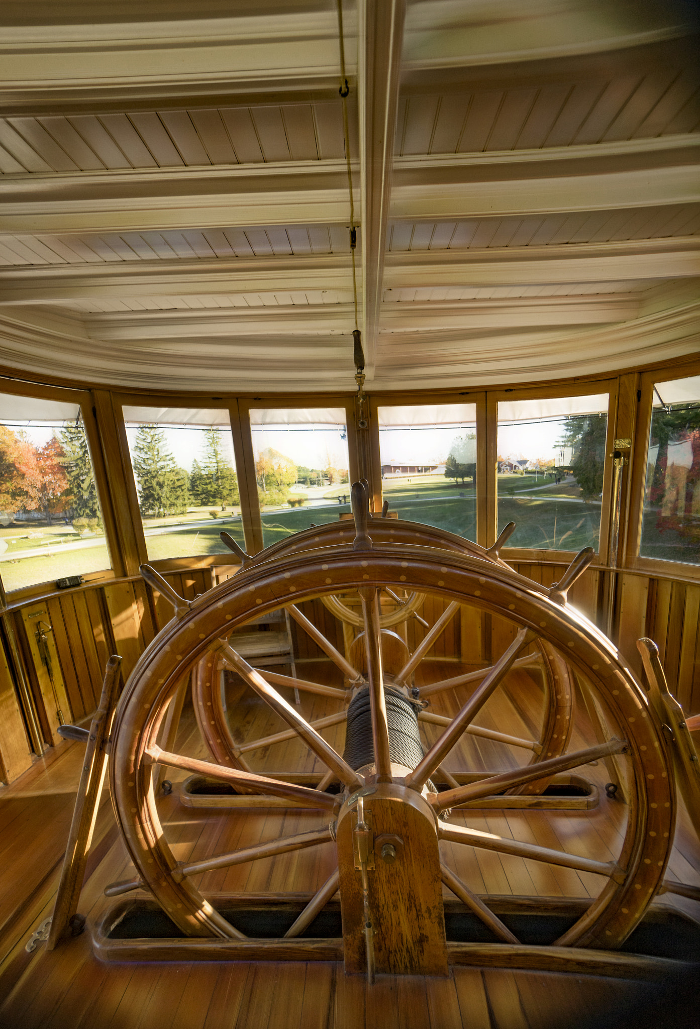 Sony a7 + Sony E 10-18mm F4 OSS sample photo. Wheel house photography