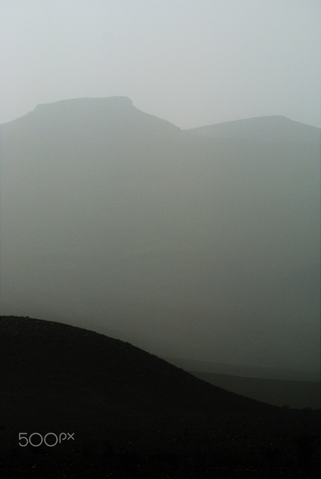 Sony Alpha DSLR-A100 sample photo. Beyond the mist photography