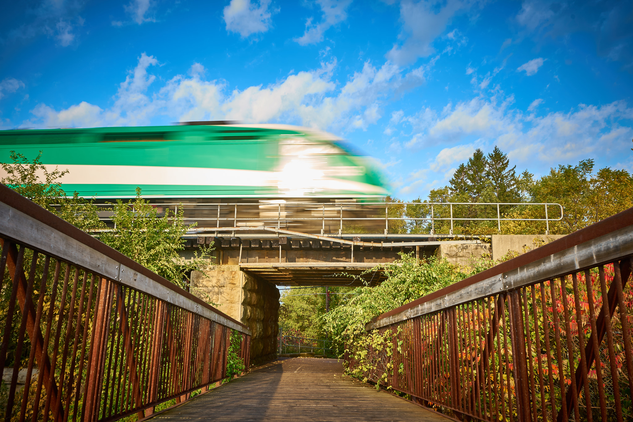 Sony a7 II + Sony FE 28-70mm F3.5-5.6 OSS sample photo. The train photography