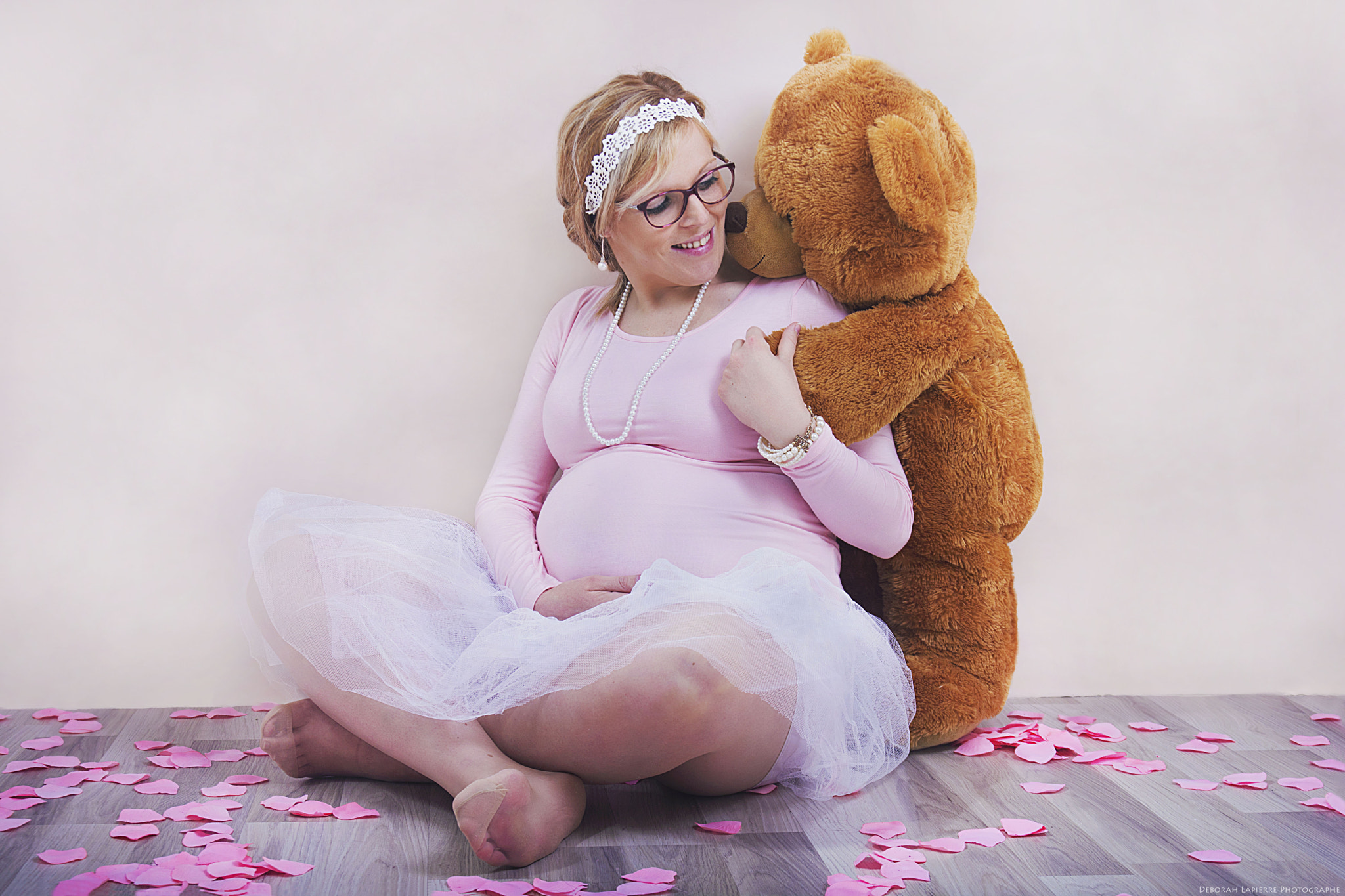 Sigma 17-70mm F2.8-4.5 DC Macro Asp. IF sample photo. Sweet pregnancy photography